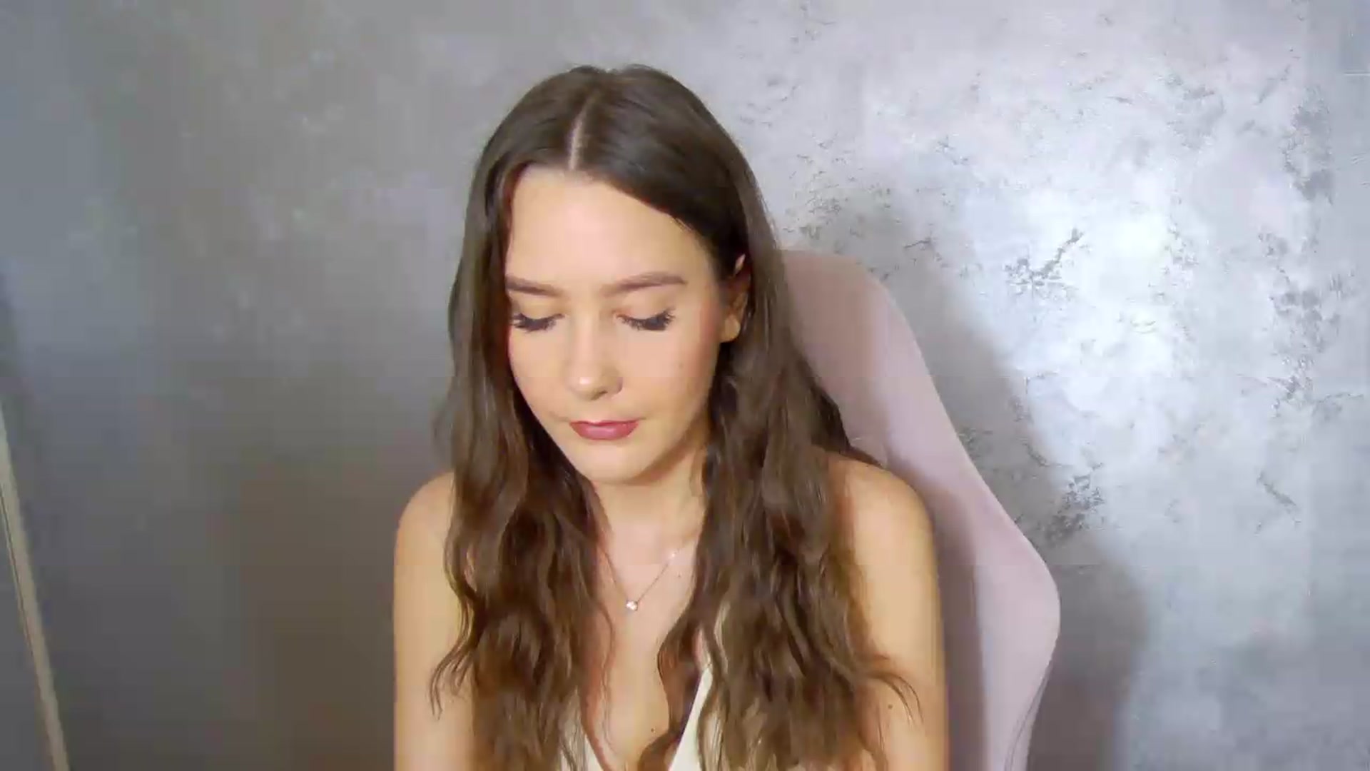 Gallery image thumbnail from Radiance's myfreecams stream on, 06/19/2026, 15:06 image 12 of 20