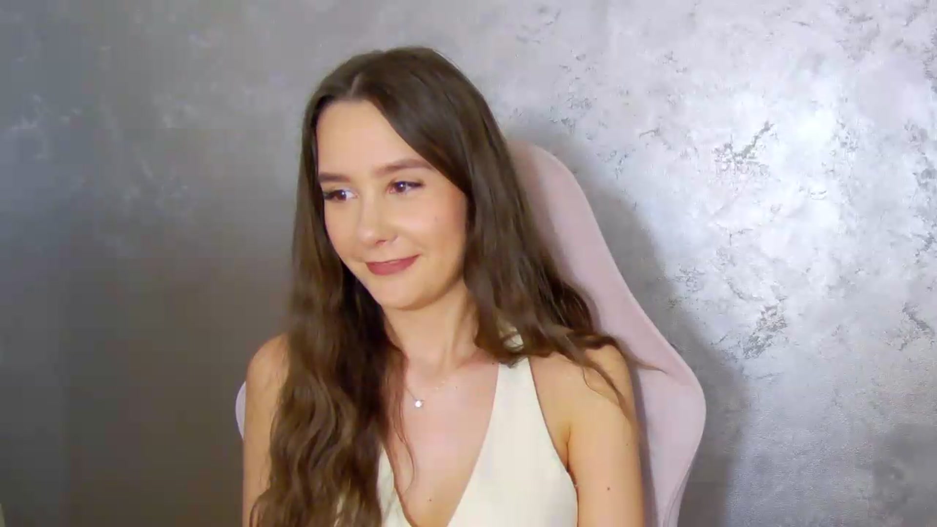 Gallery image thumbnail from Radiance's myfreecams stream on, 06/19/2026, 18:52 image 20 of 20
