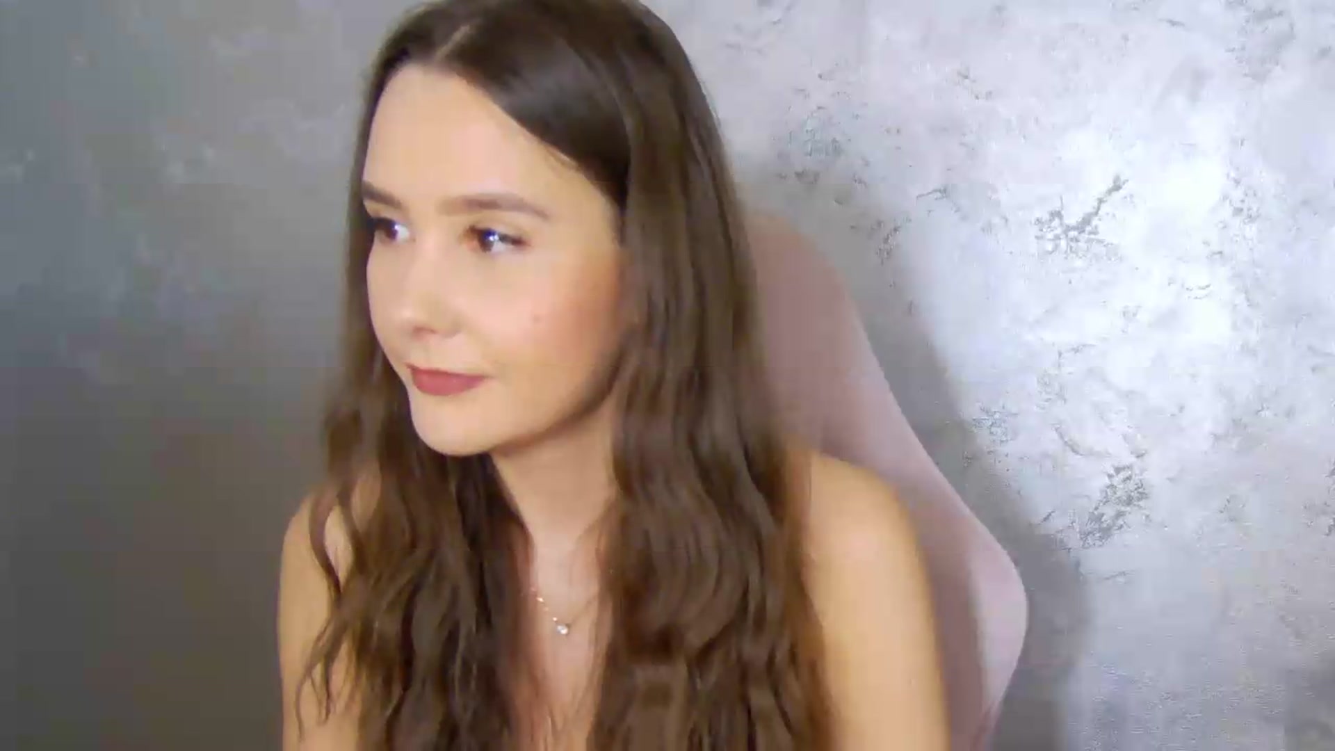 Gallery image thumbnail from Radiance's myfreecams stream on, 06/19/2026, 18:52 image 11 of 20
