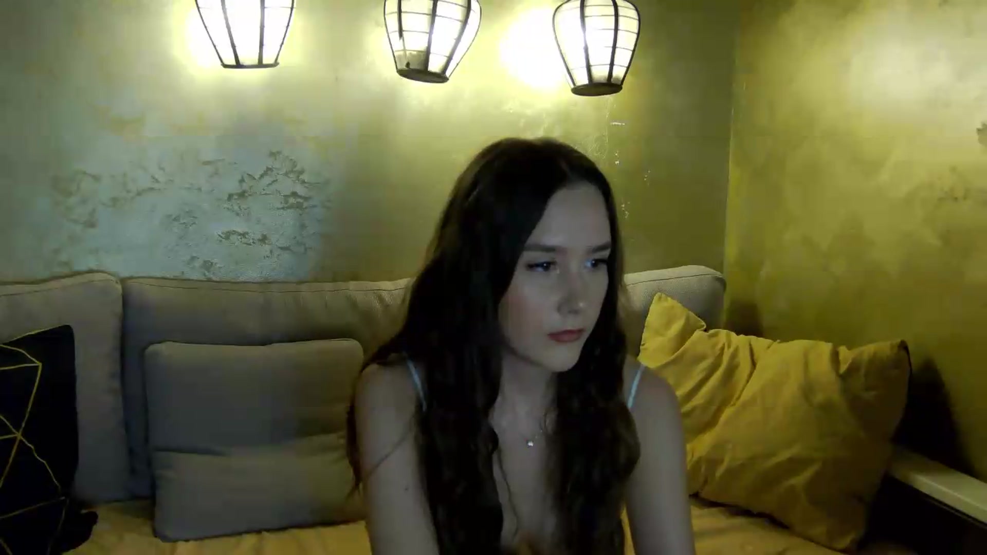 Gallery image thumbnail from Radiance's myfreecams stream on, 06/21/2026, 13:27 image 18 of 20