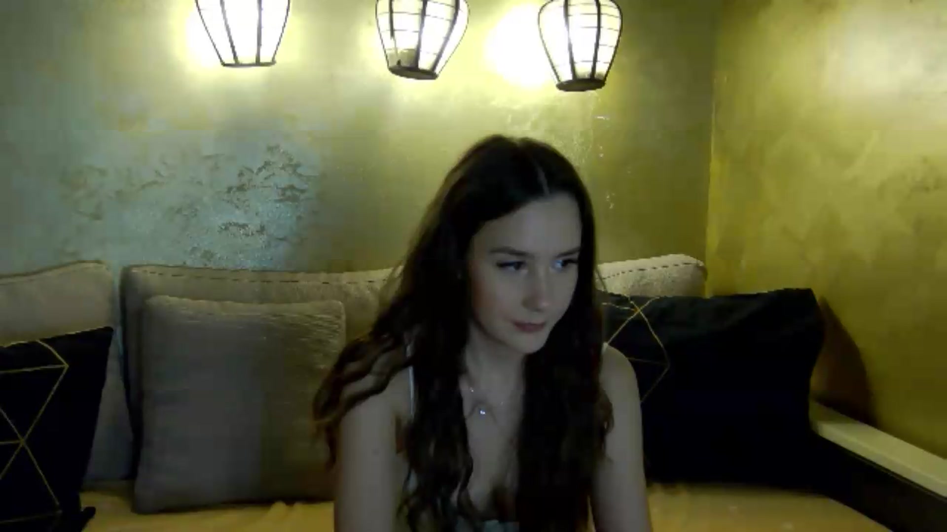 Gallery image thumbnail from Radiance's myfreecams stream on, 06/21/2026, 19:06 image 2 of 20