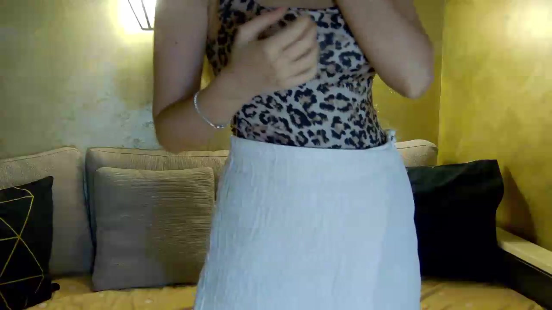 Gallery image thumbnail from Radiance's myfreecams stream on, 06/22/2026, 18:53 image 9 of 20