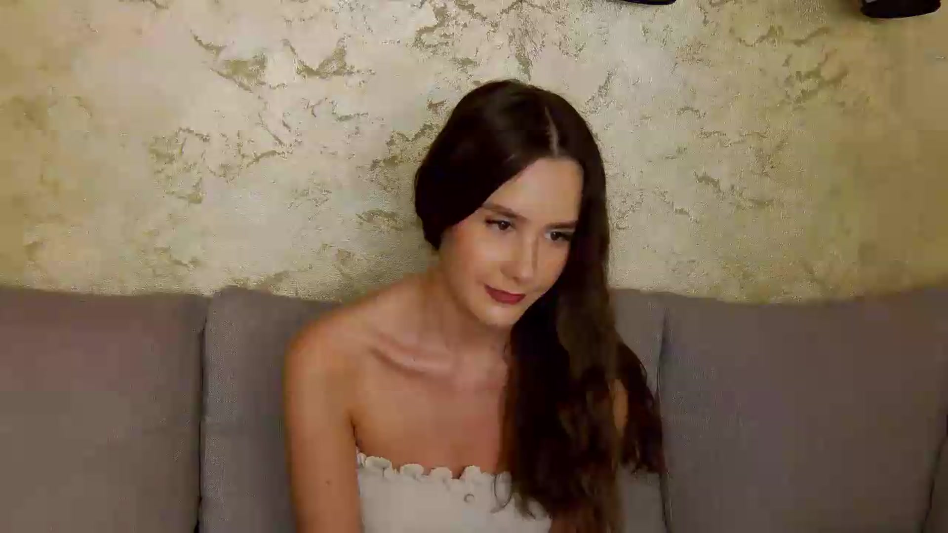 Gallery image thumbnail from Radiance's myfreecams stream on, 07/03/2026, 19:25 image 18 of 20