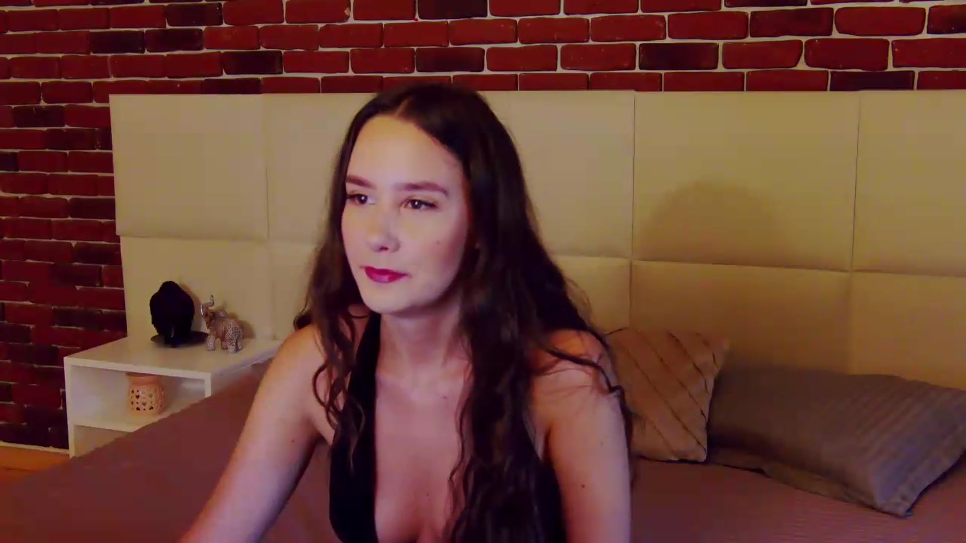 Gallery image thumbnail from Radiance's myfreecams stream on, 07/04/2026, 13:39 image 5 of 20