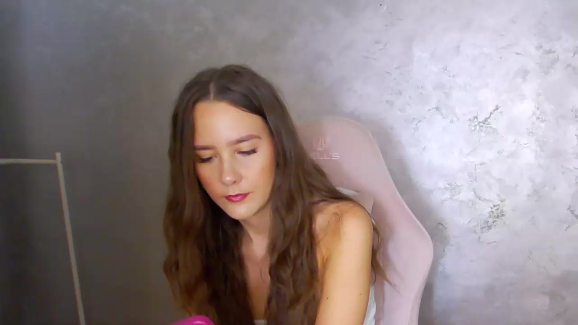 Gallery image thumbnail from Radiance's myfreecams stream on, 07/05/2026, 13:08 image 15 of 20