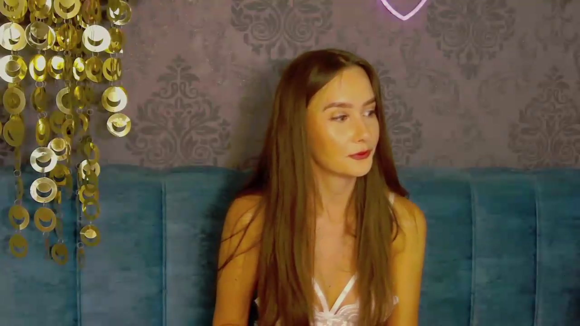 Gallery image thumbnail from Radiance's myfreecams stream on, 07/11/2026, 17:43 image 14 of 20