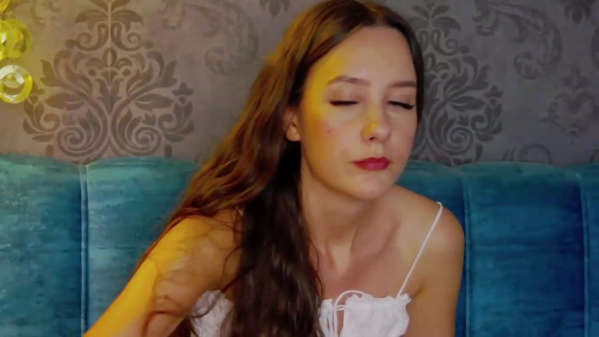 Gallery image thumbnail from Radiance's myfreecams stream on, 07/20/2026, 18:38 image 9 of 20