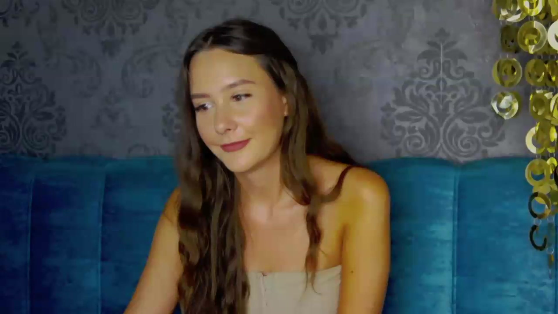 Gallery image thumbnail from Radiance's myfreecams stream on, 08/08/2026, 18:45 image 18 of 20