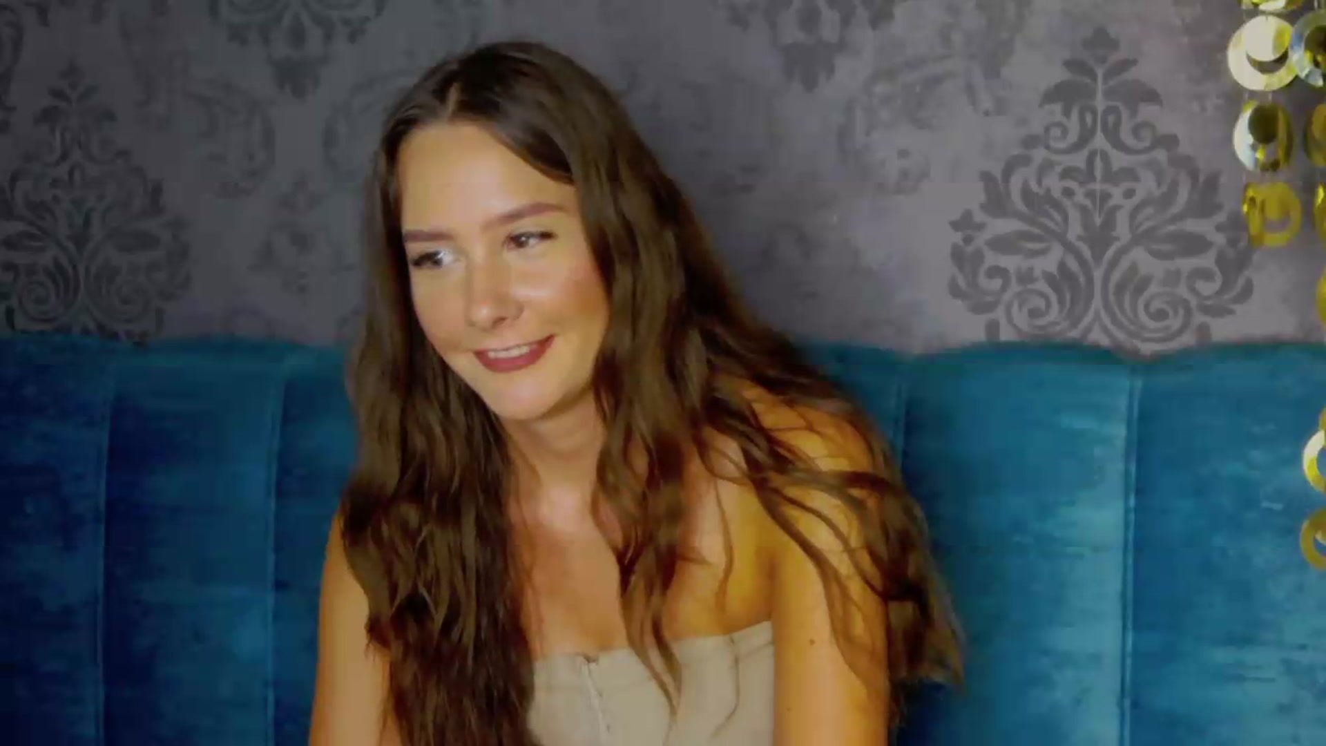 Gallery image thumbnail from Radiance's myfreecams stream on, 08/08/2026, 19:30 image 12 of 20