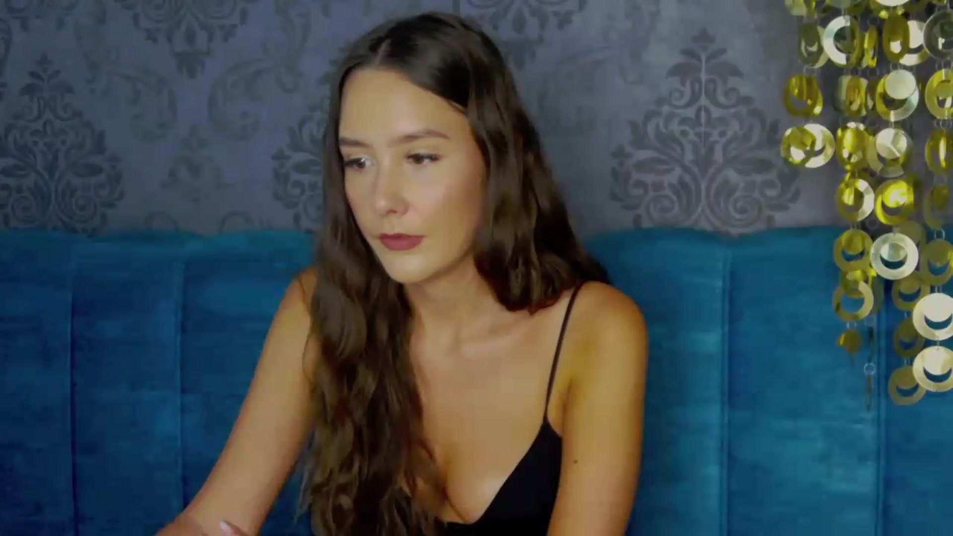 Gallery image thumbnail from Radiance's myfreecams stream on, 08/10/2026, 11:46 image 15 of 20