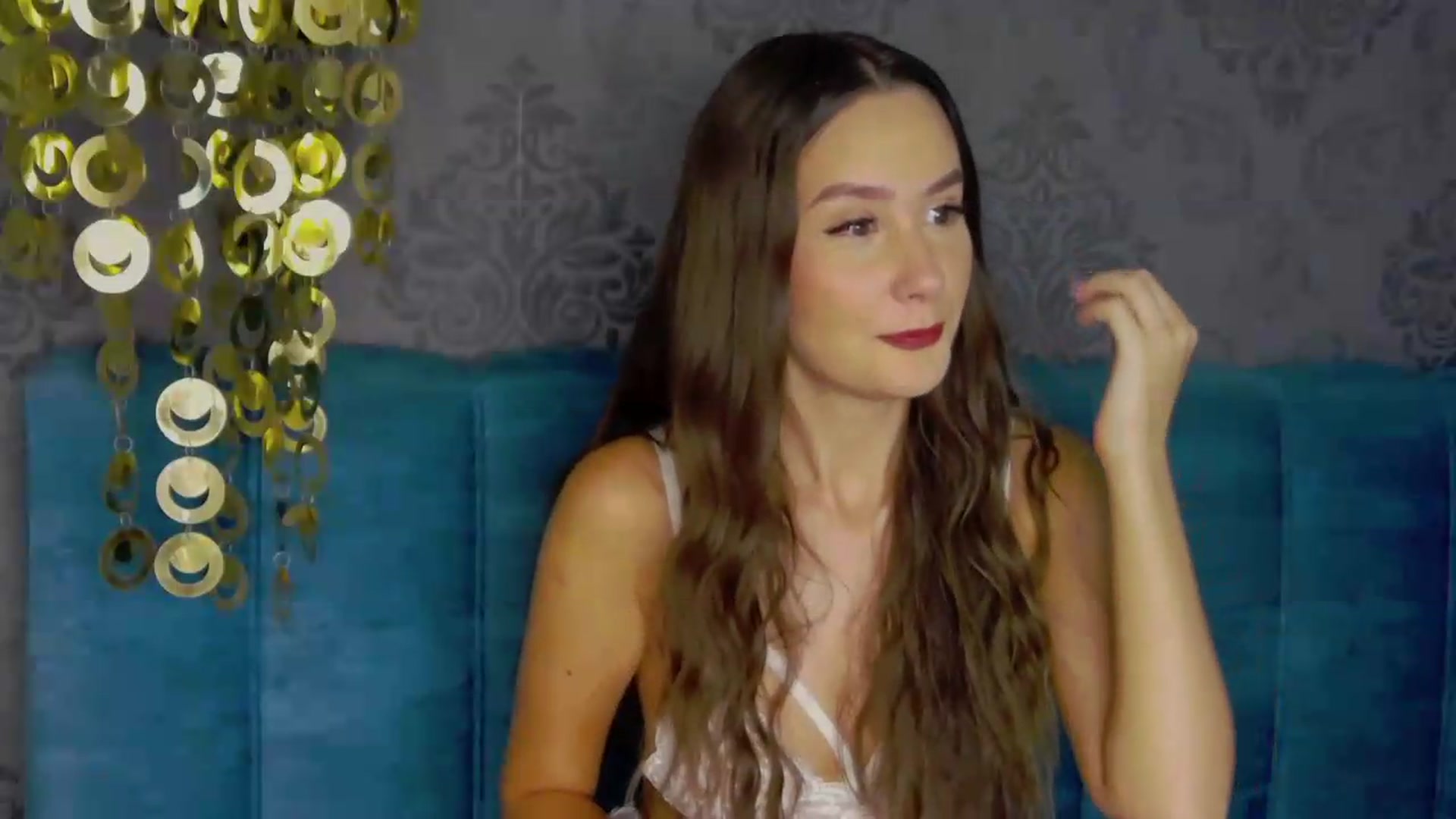 Gallery image thumbnail from Radiance's myfreecams stream on, 08/31/2026, 19:39 image 16 of 20