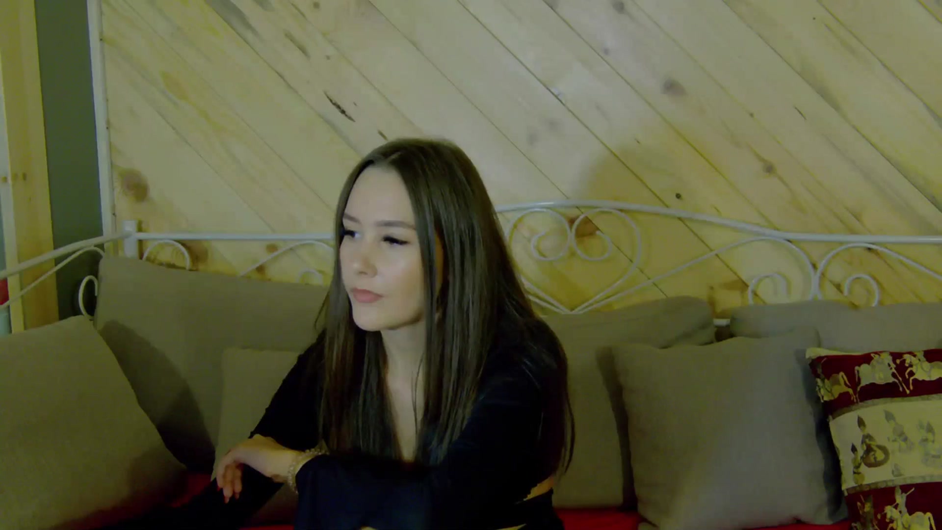 Gallery image thumbnail from RadianceBDay's myfreecams stream on, 10/03/2023, 16:02 image 20 of 20