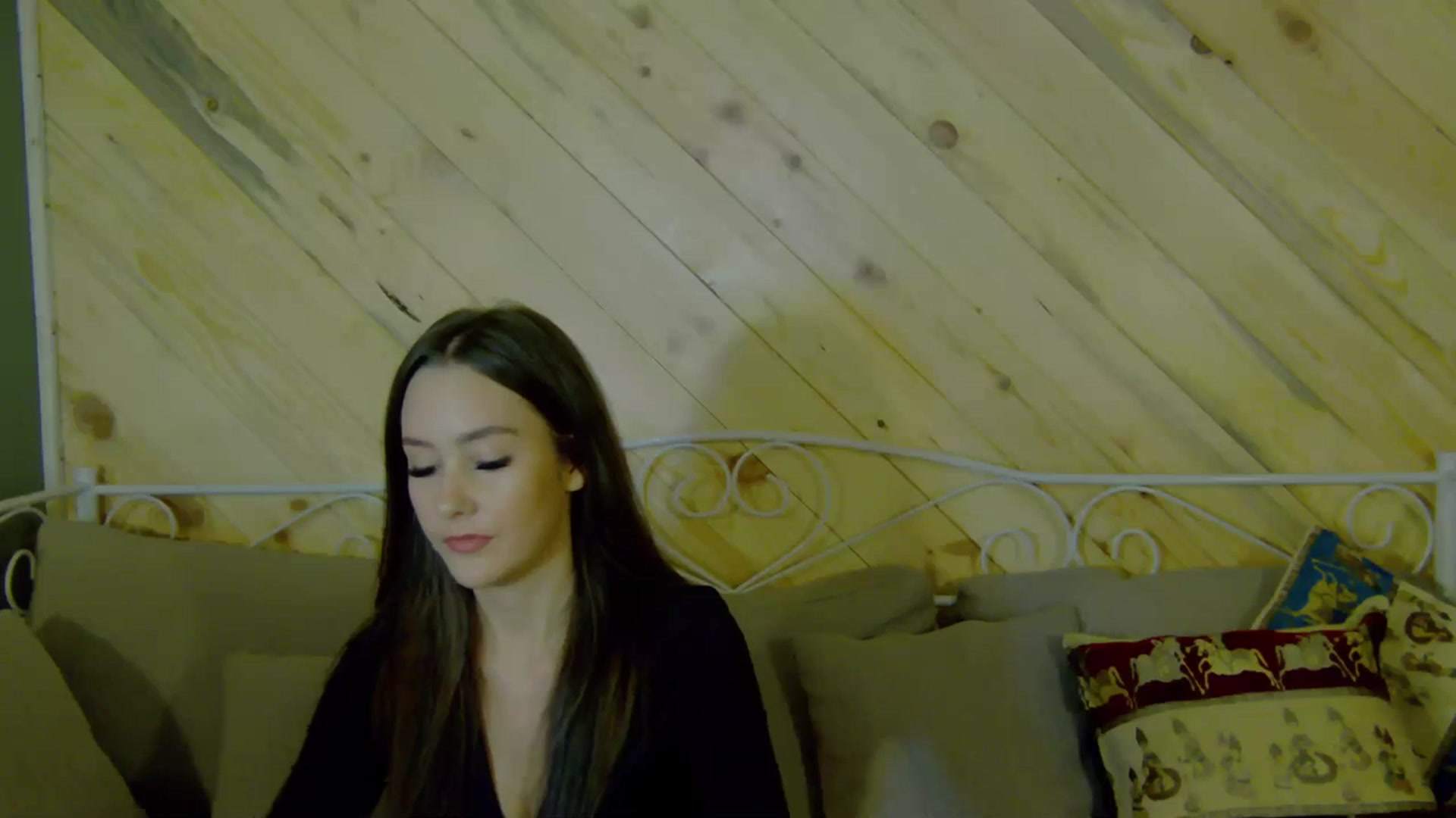 Gallery image thumbnail from RadianceBDay's myfreecams stream on, 10/03/2023, 16:02 image 14 of 20