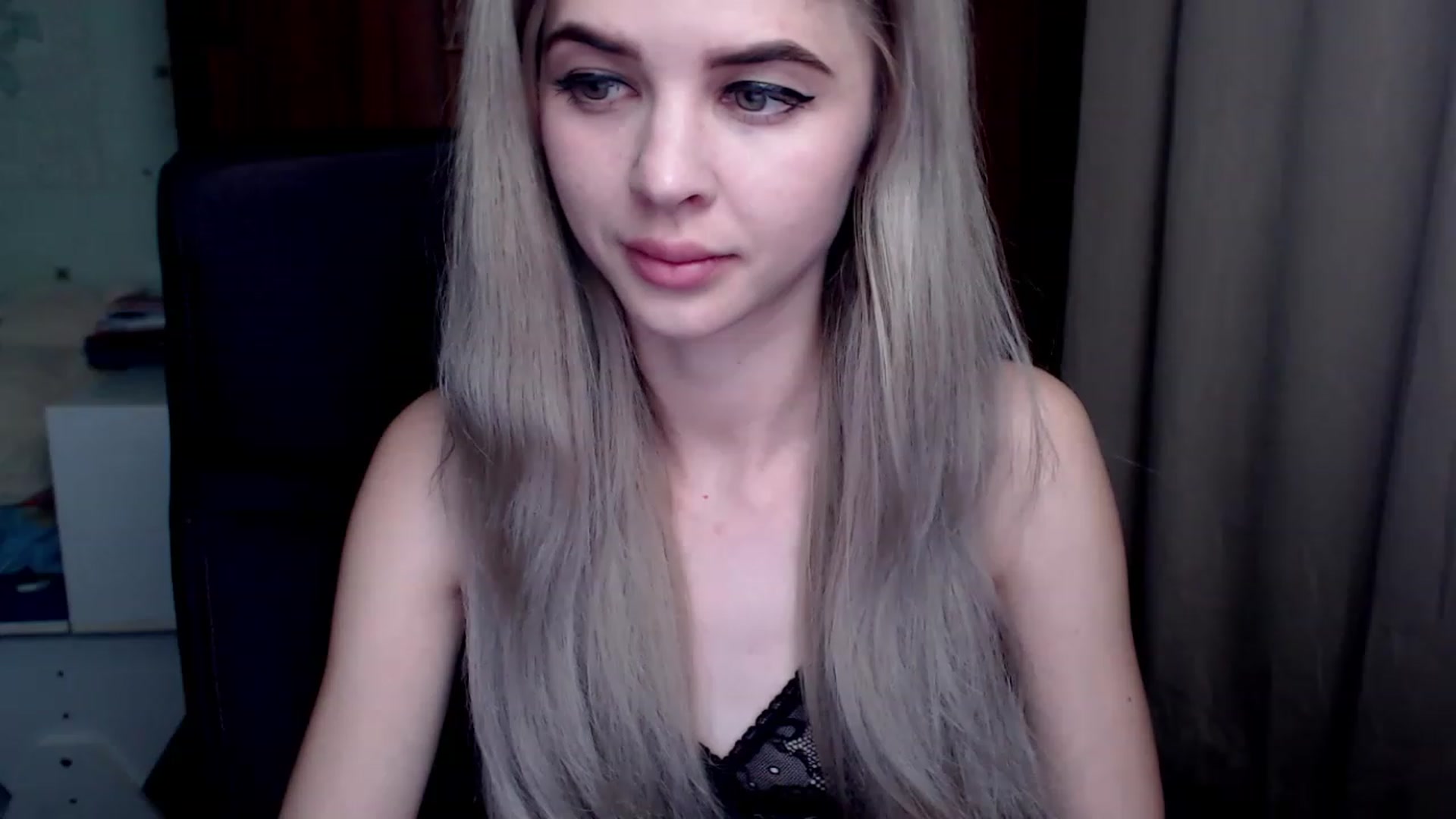 Gallery image thumbnail from Radiance_sun's myfreecams stream on, 12/11/2022, 19:42 image 13 of 20