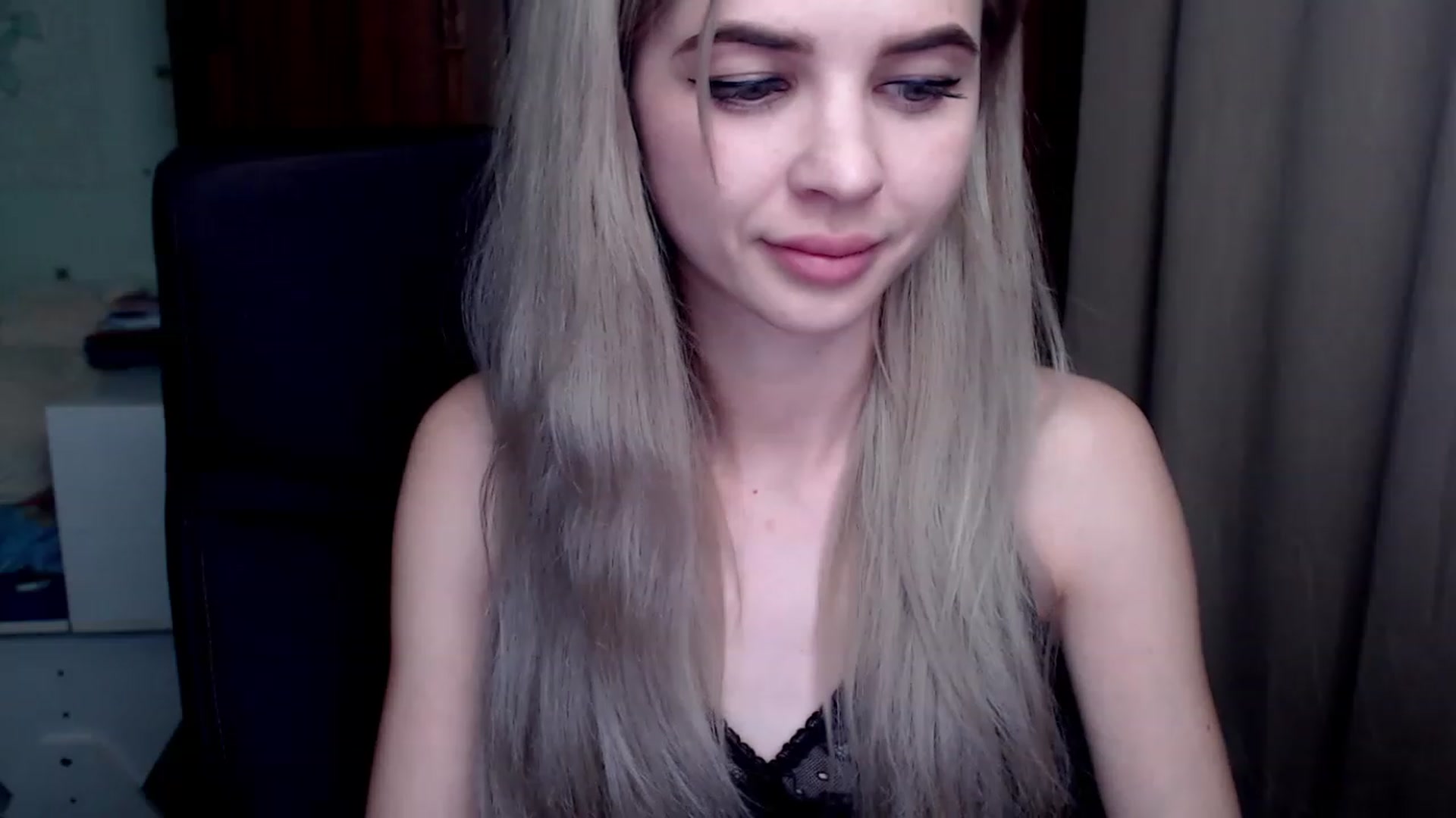 Gallery image thumbnail from Radiance_sun's myfreecams stream on, 12/11/2022, 19:42 image 20 of 20