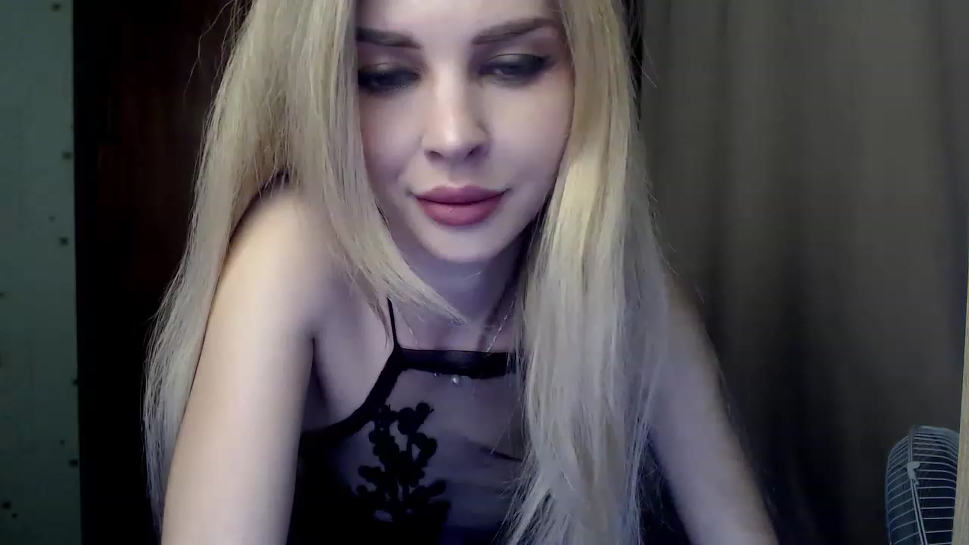 Gallery image thumbnail from Radiance_sun's myfreecams stream on, 07/13/2023, 18:30 image 15 of 20