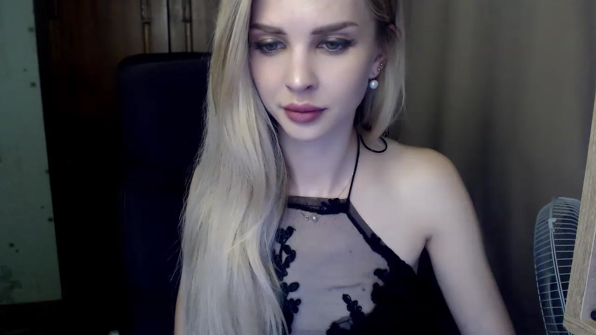 Gallery image thumbnail from Radiance_sun's myfreecams stream on, 07/13/2023, 18:30 image 4 of 20