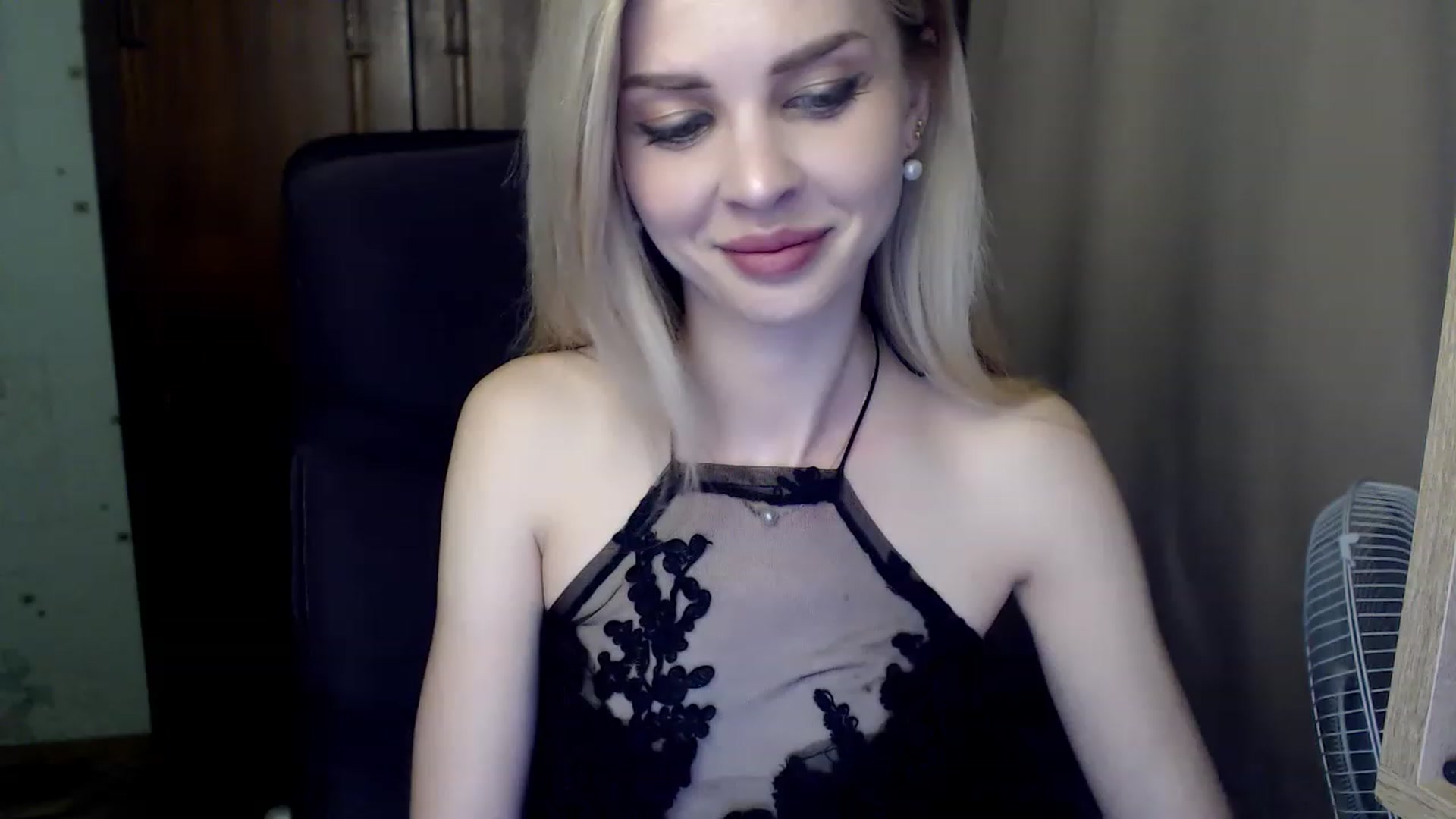 Gallery image thumbnail from Radiance_sun's myfreecams stream on, 07/13/2023, 18:30 image 9 of 20