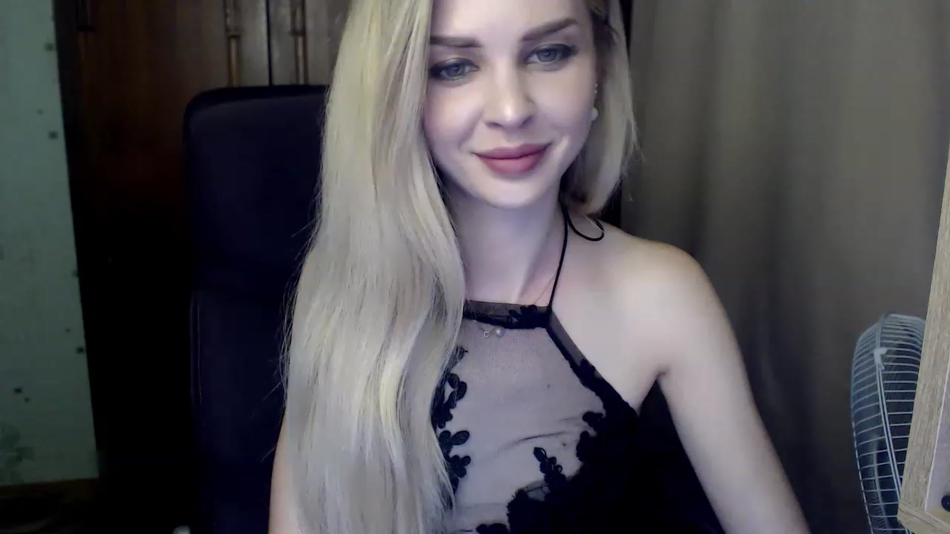 Gallery image thumbnail from Radiance_sun's myfreecams stream on, 07/13/2023, 18:30 image 7 of 20
