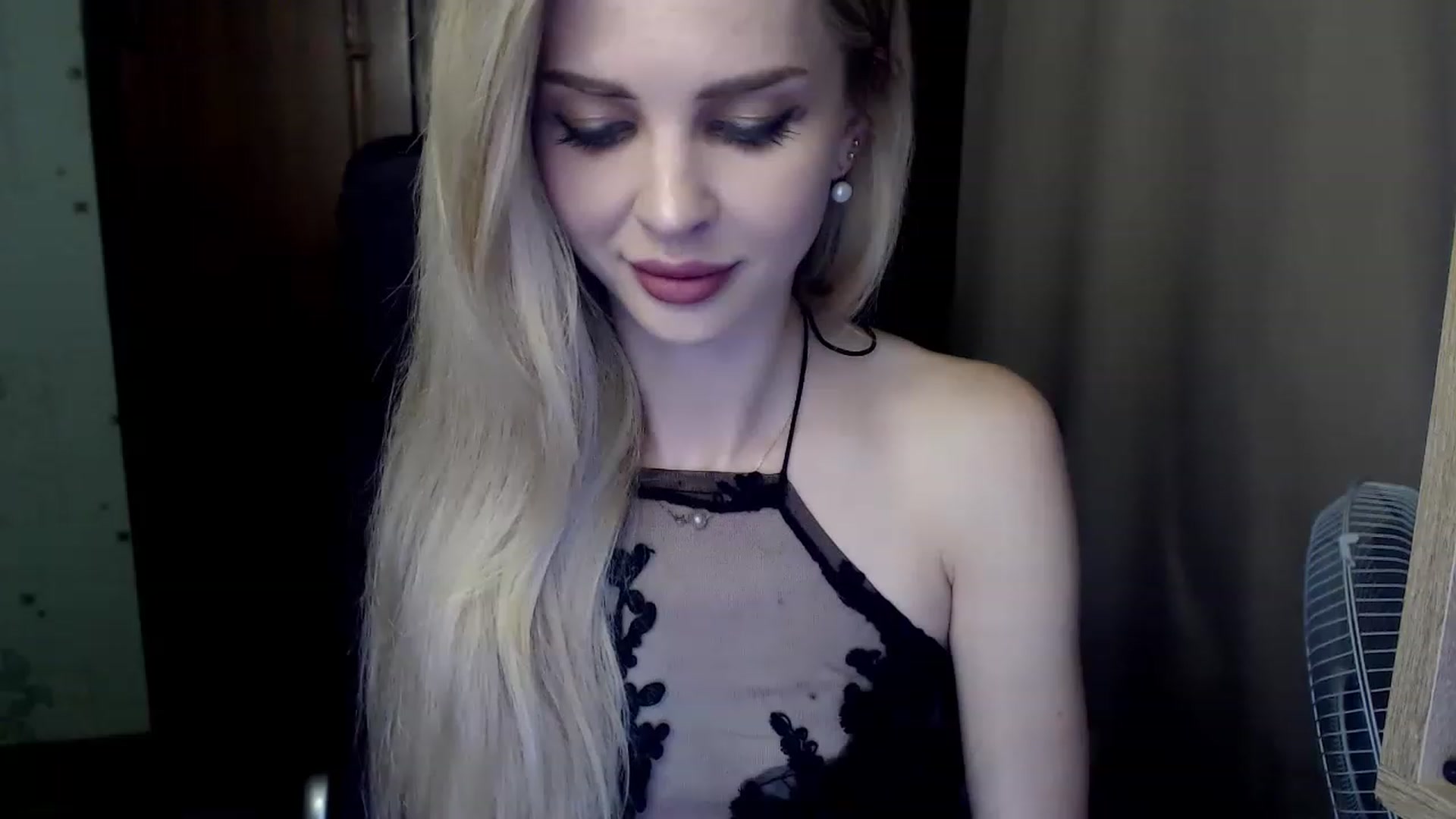Gallery image thumbnail from Radiance_sun's myfreecams stream on, 07/13/2023, 18:30 image 1 of 20