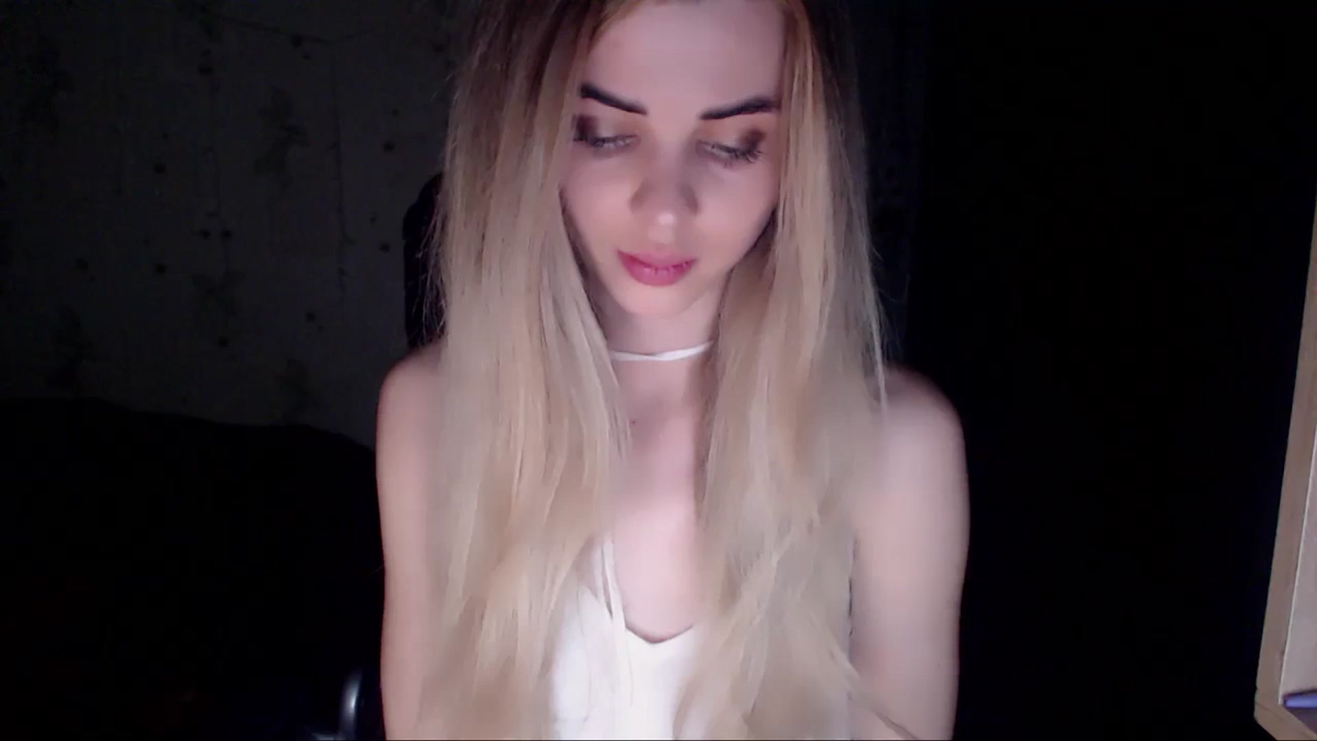 Gallery image thumbnail from Radiance_sun's myfreecams stream on, 03/23/2024, 20:10 image 15 of 20