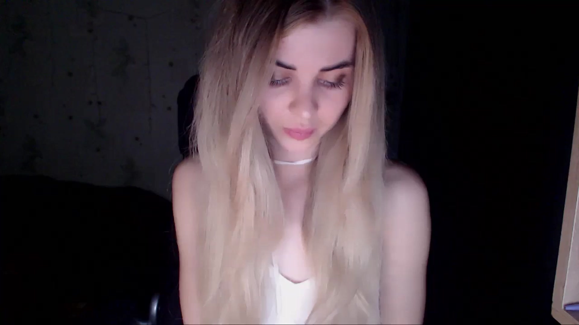 Gallery image thumbnail from Radiance_sun's myfreecams stream on, 03/23/2024, 20:10 image 17 of 20