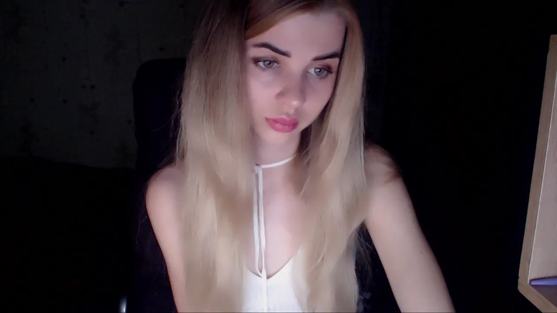 Gallery image thumbnail from Radiance_sun's myfreecams stream on, 03/23/2024, 20:10 image 1 of 20