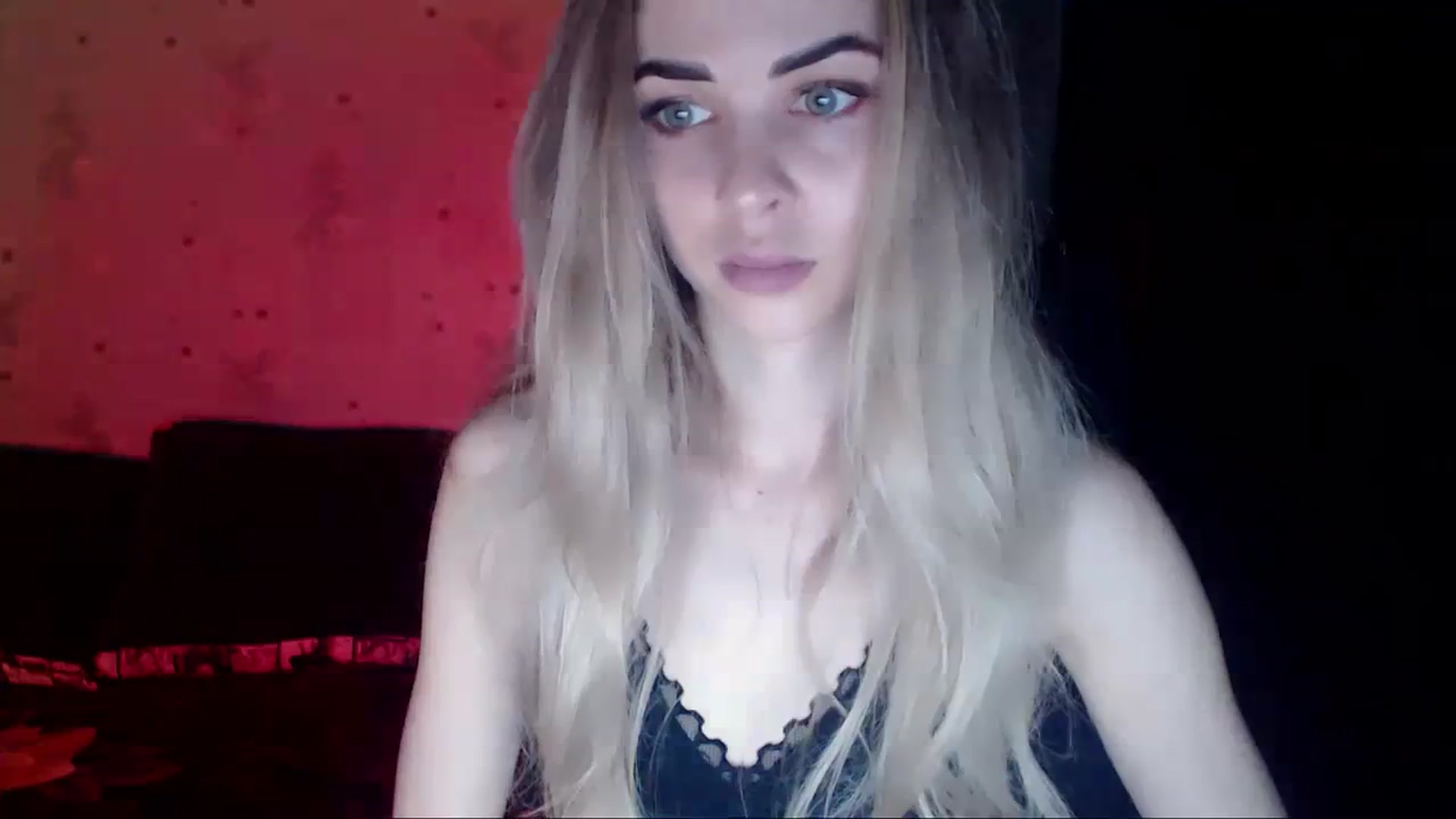 Gallery image thumbnail from Radiance_sun's myfreecams stream on, 03/31/2024, 20:12 image 16 of 20