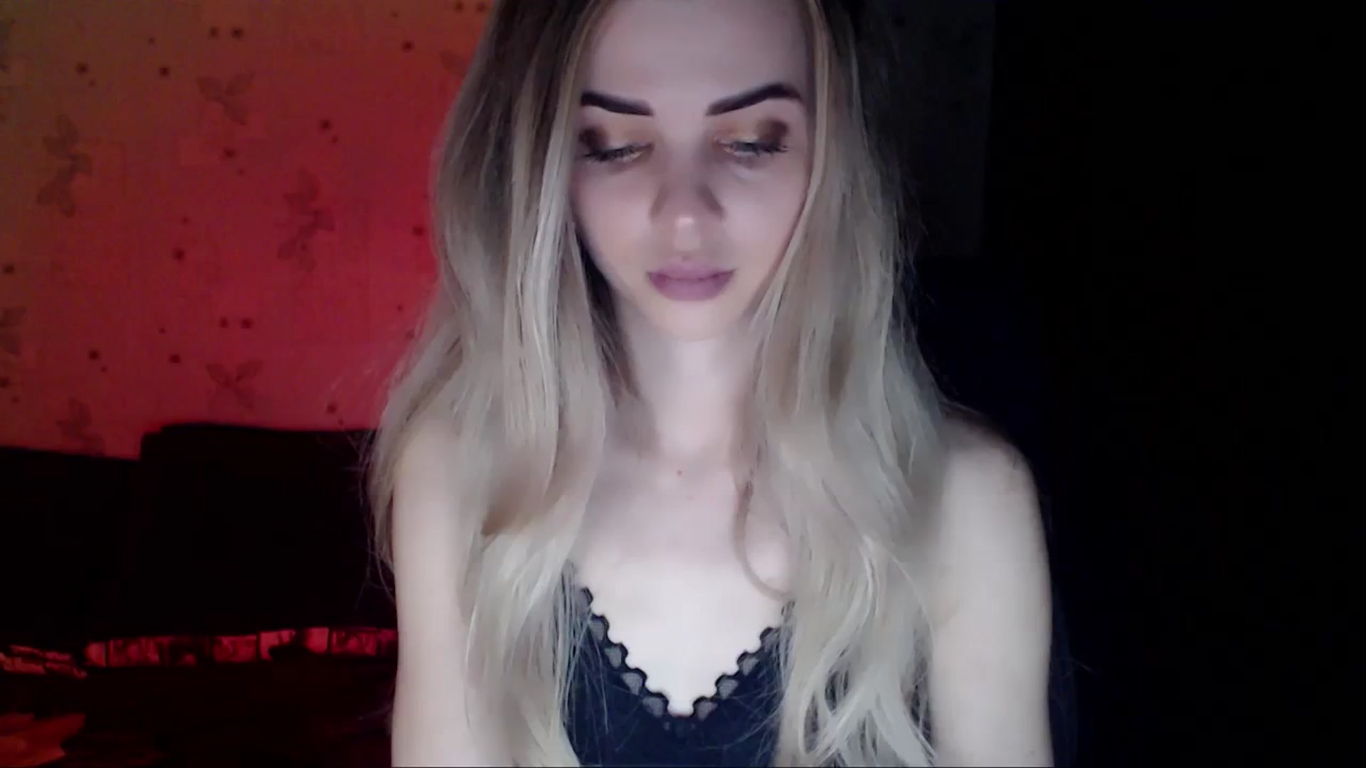 Gallery image thumbnail from Radiance_sun's myfreecams stream on, 03/31/2024, 20:12 image 1 of 20