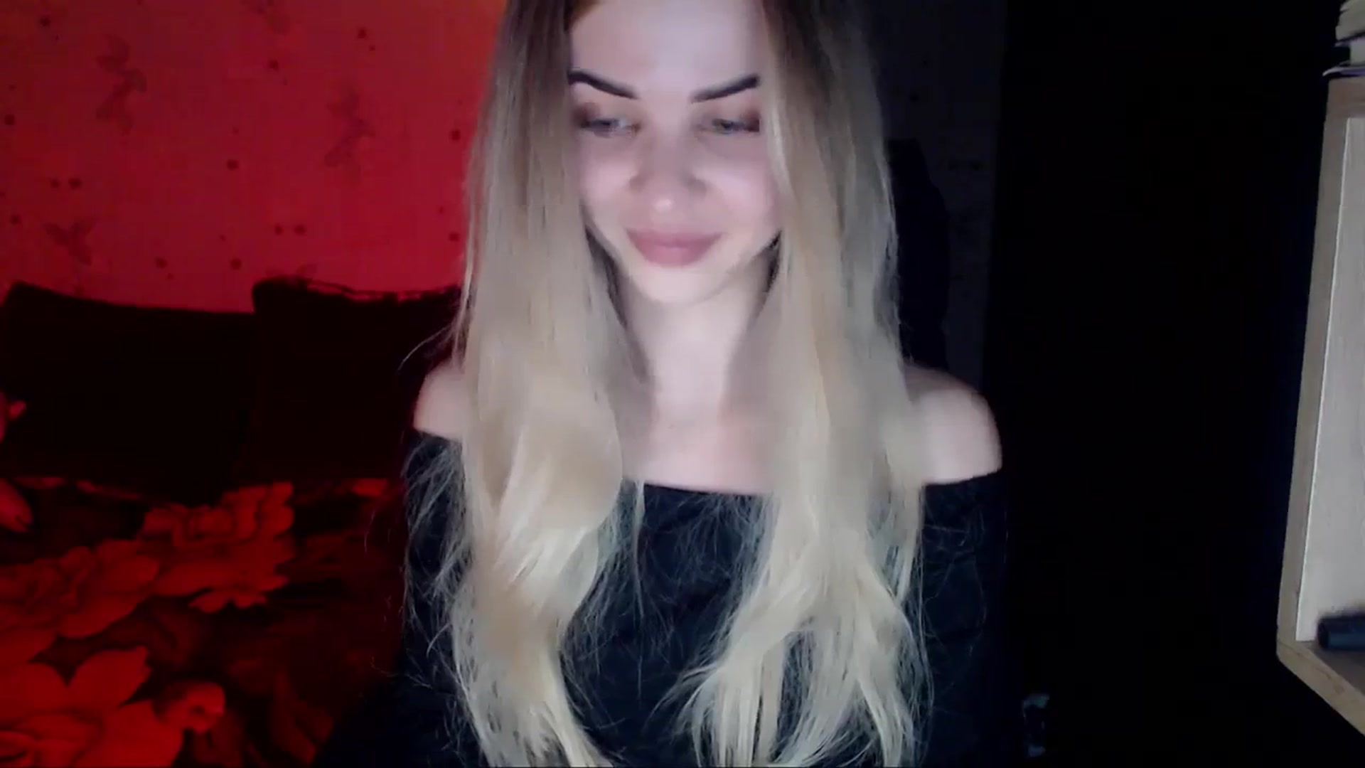Gallery image thumbnail from Radiance_sun's myfreecams stream on, 04/02/2024, 19:06 image 11 of 20