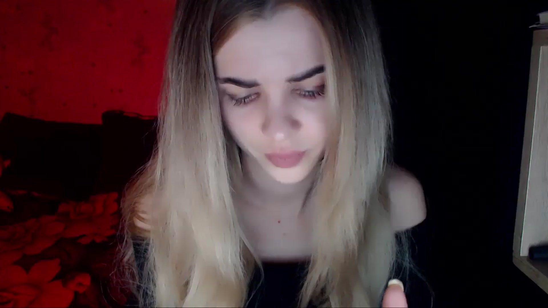 Gallery image thumbnail from Radiance_sun's myfreecams stream on, 04/02/2024, 19:06 image 2 of 20