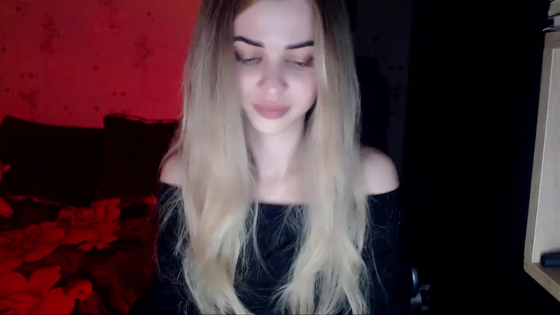Gallery image thumbnail from Radiance_sun's myfreecams stream on, 04/02/2024, 19:06 image 13 of 20