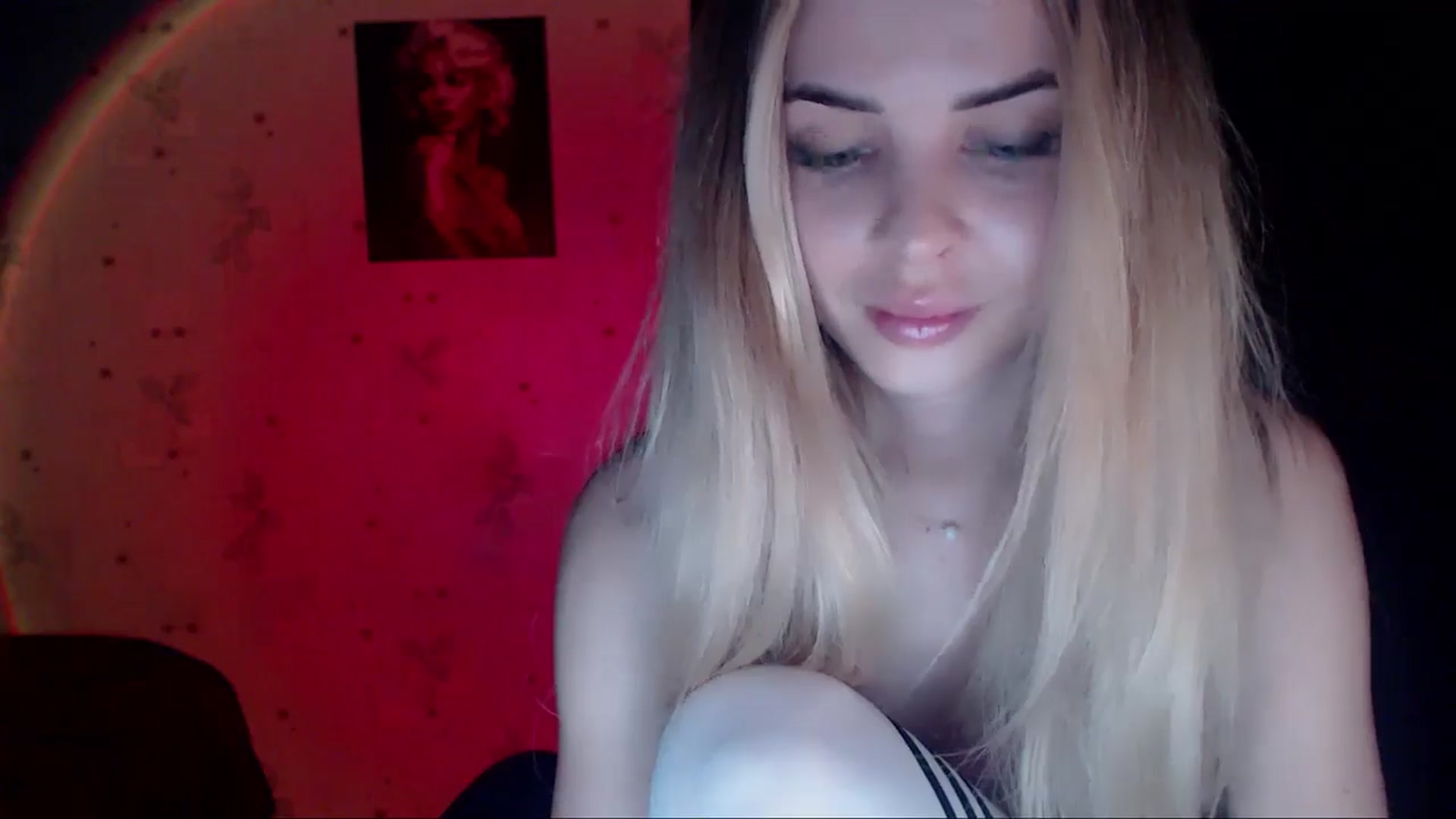 Gallery image thumbnail from Radiance_sun's myfreecams stream on, 04/27/2024, 20:09 image 5 of 20
