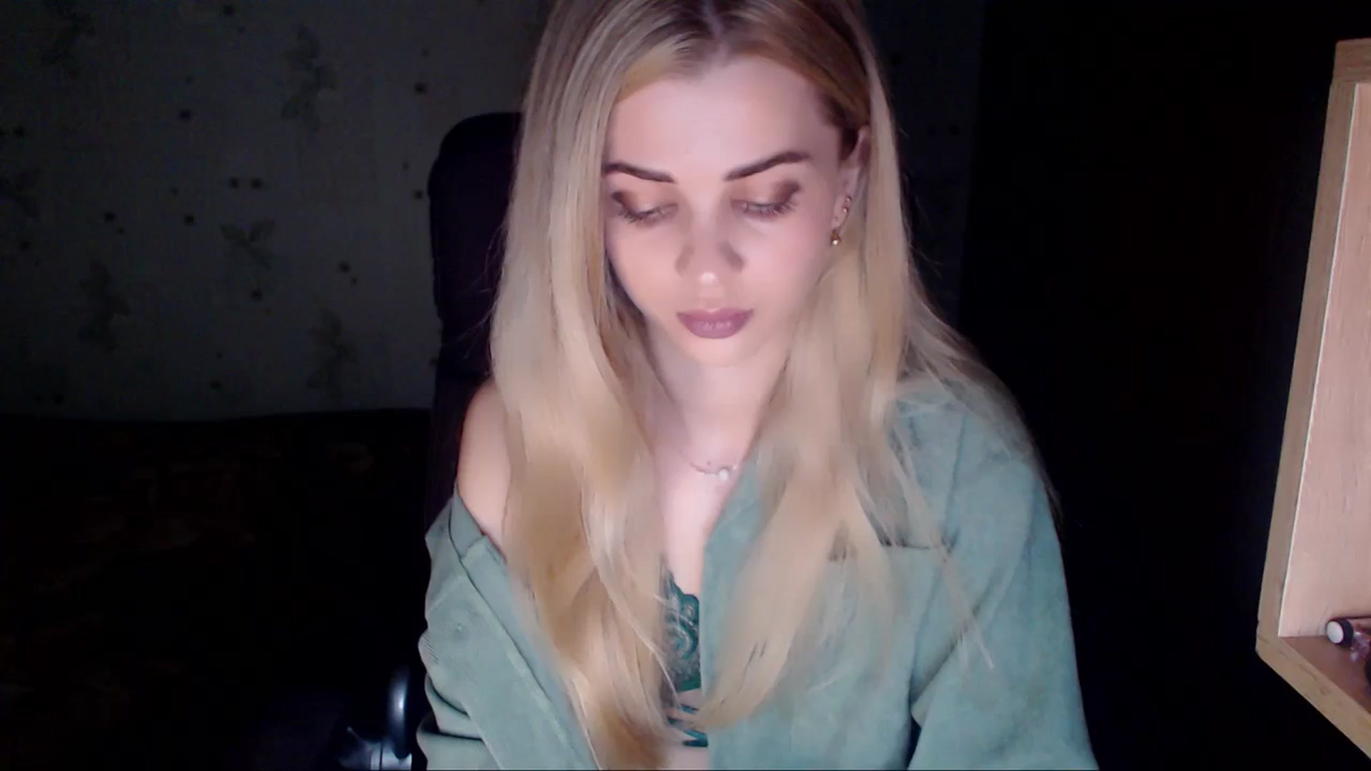 Gallery image thumbnail from Radiance_sun's myfreecams stream on, 05/04/2024, 20:10 image 1 of 20