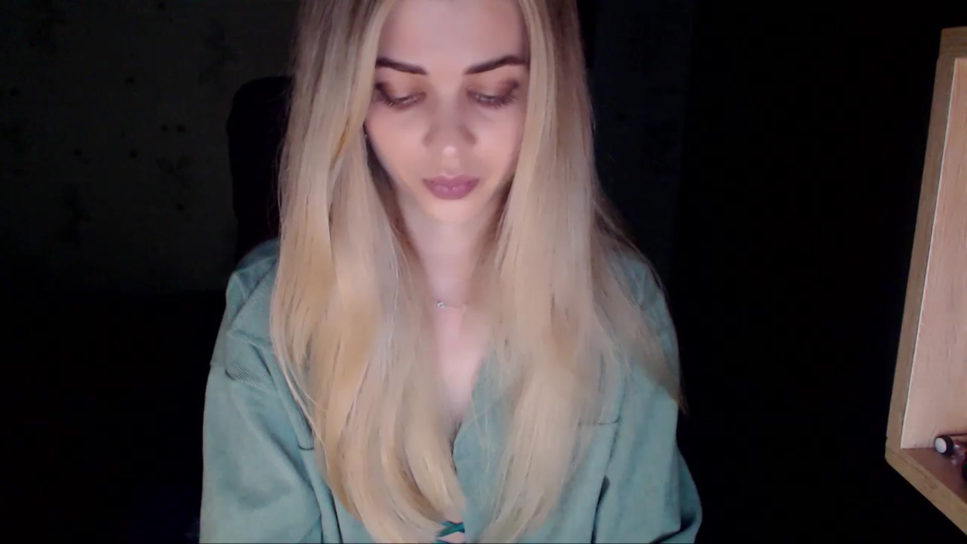 Gallery image thumbnail from Radiance_sun's myfreecams stream on, 05/04/2024, 20:10 image 18 of 20