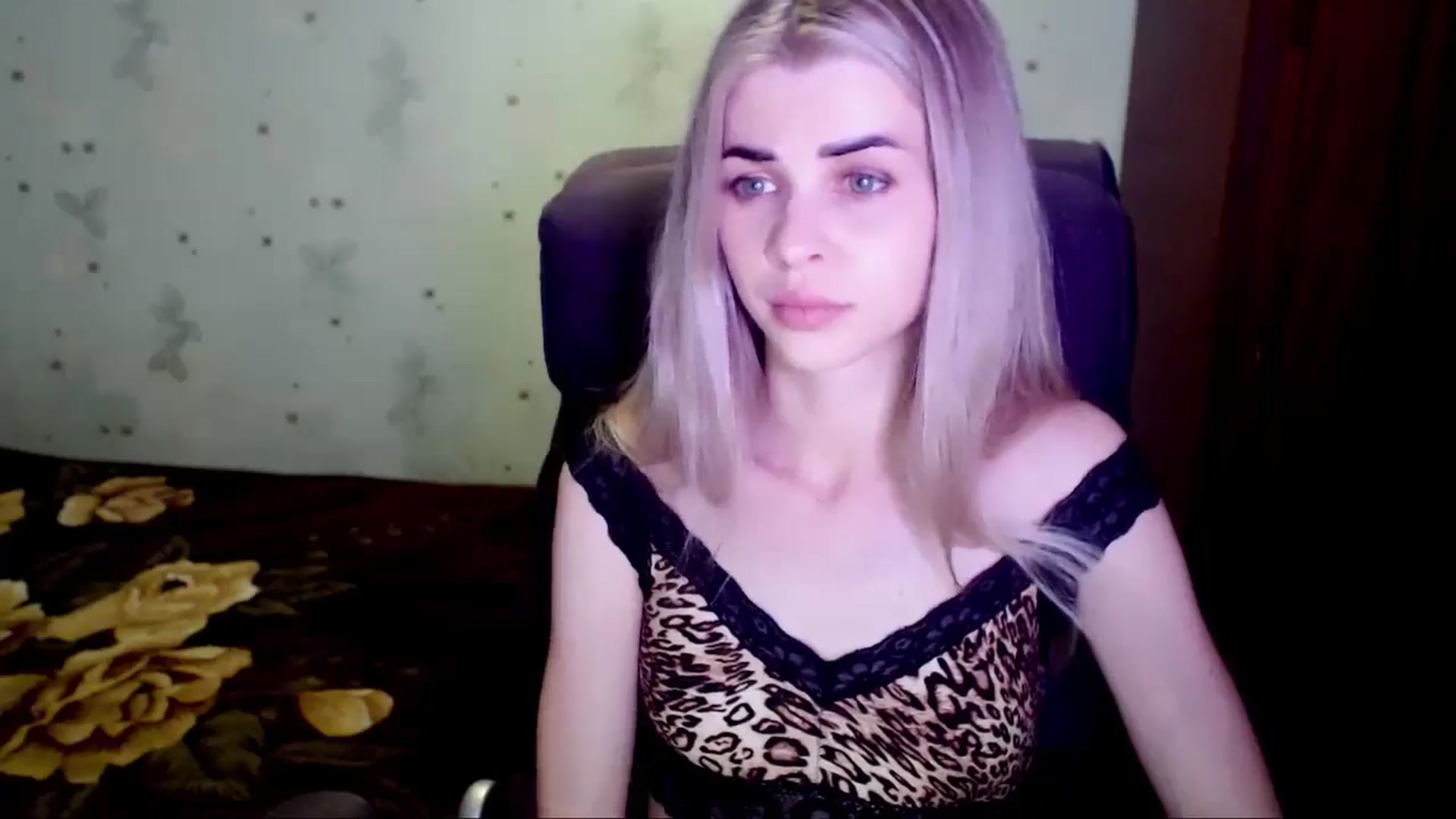 Gallery image thumbnail from Radiance_sun's myfreecams stream on, 06/26/2024, 14:54 image 5 of 20