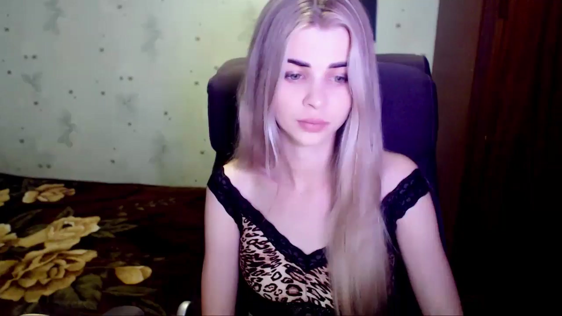Gallery image thumbnail from Radiance_sun's myfreecams stream on, 06/26/2024, 14:54 image 1 of 20