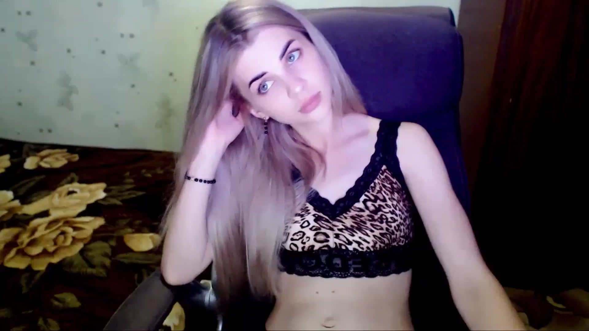 Gallery image thumbnail from Radiance_sun's myfreecams stream on, 06/26/2024, 15:33 image 20 of 20