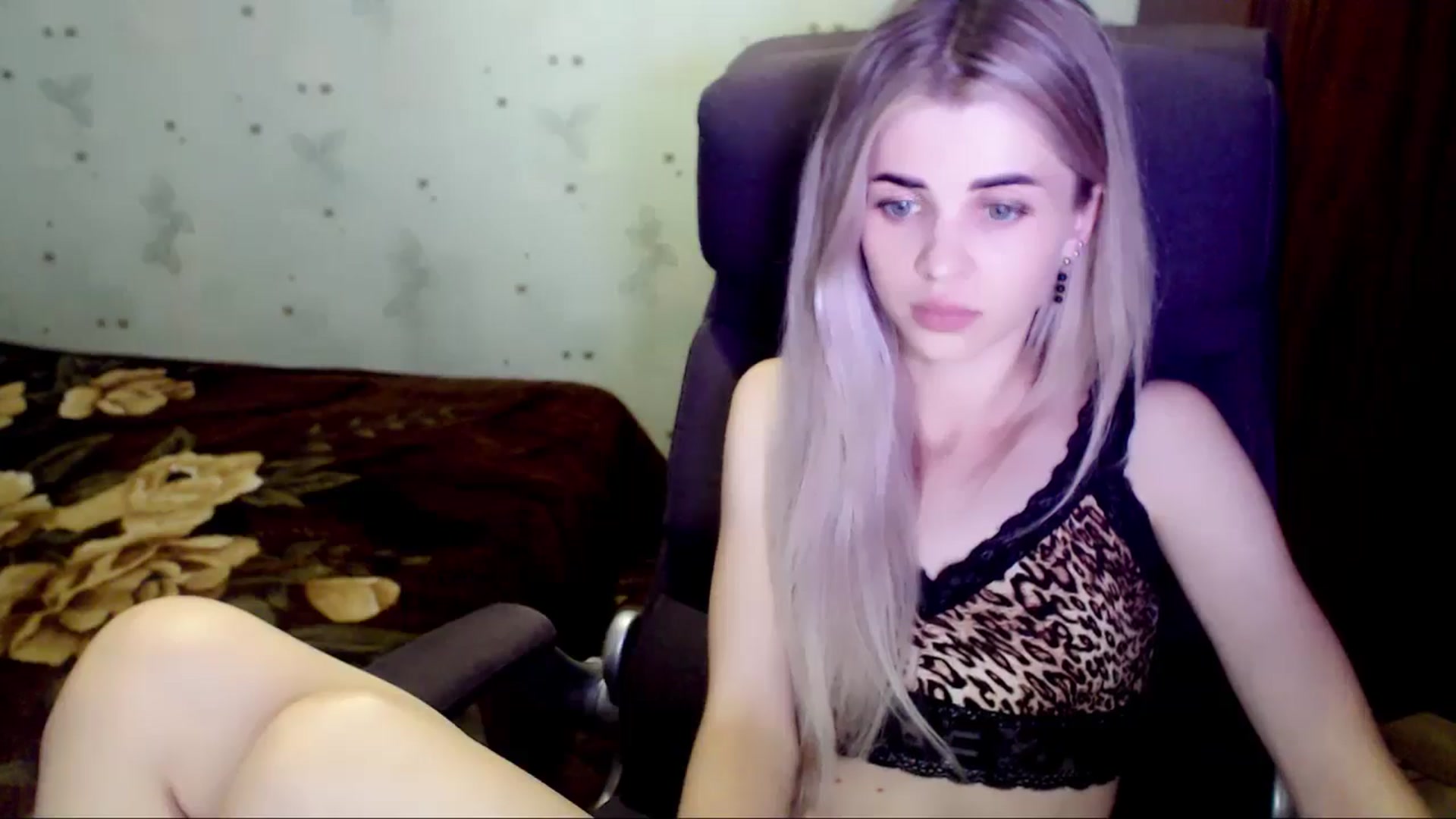 Gallery image thumbnail from Radiance_sun's myfreecams stream on, 06/26/2024, 15:33 image 4 of 20