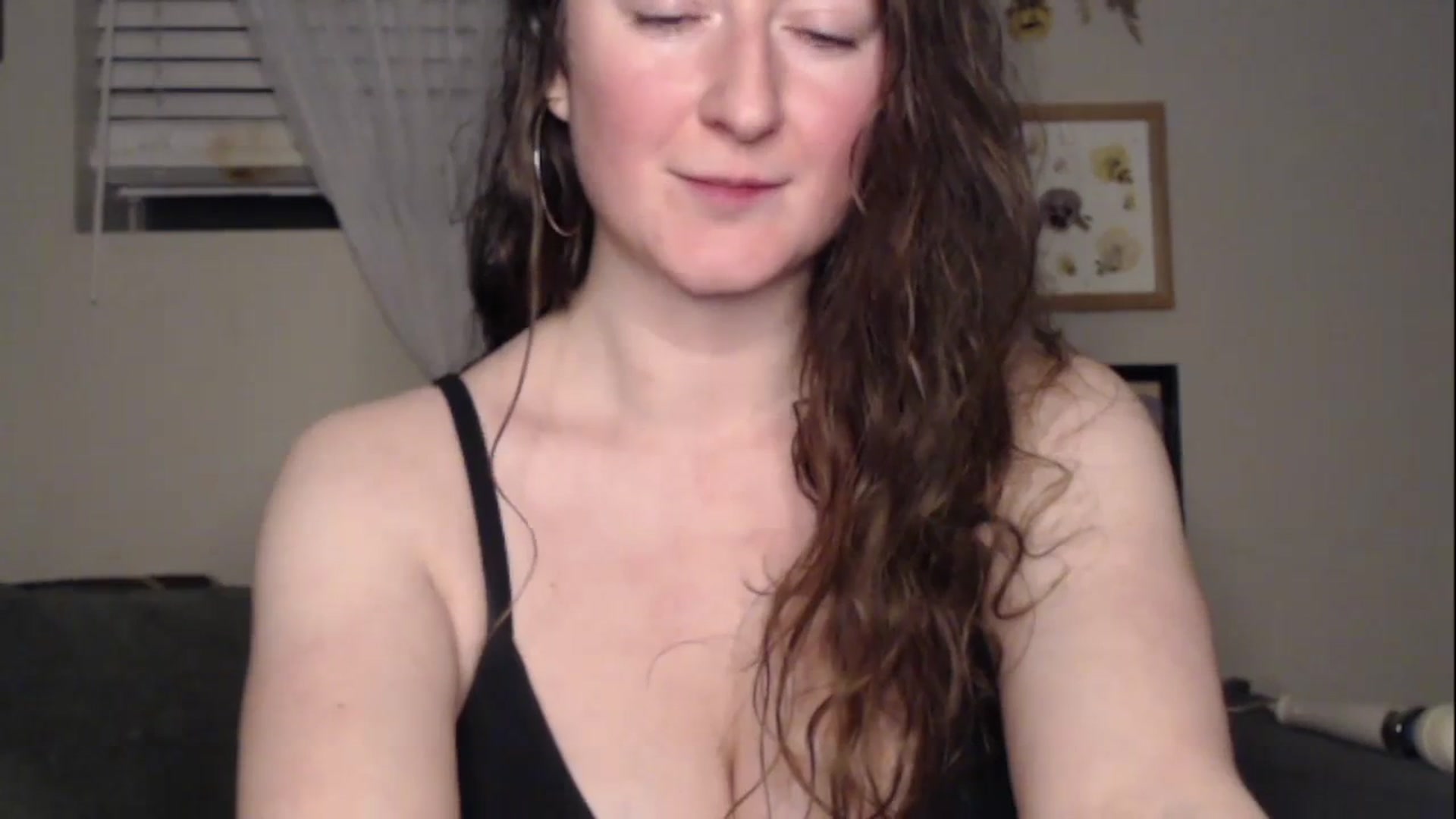 Gallery image thumbnail from RadiantLacy's myfreecams stream on, 12/30/2023, 12:48 image 11 of 20