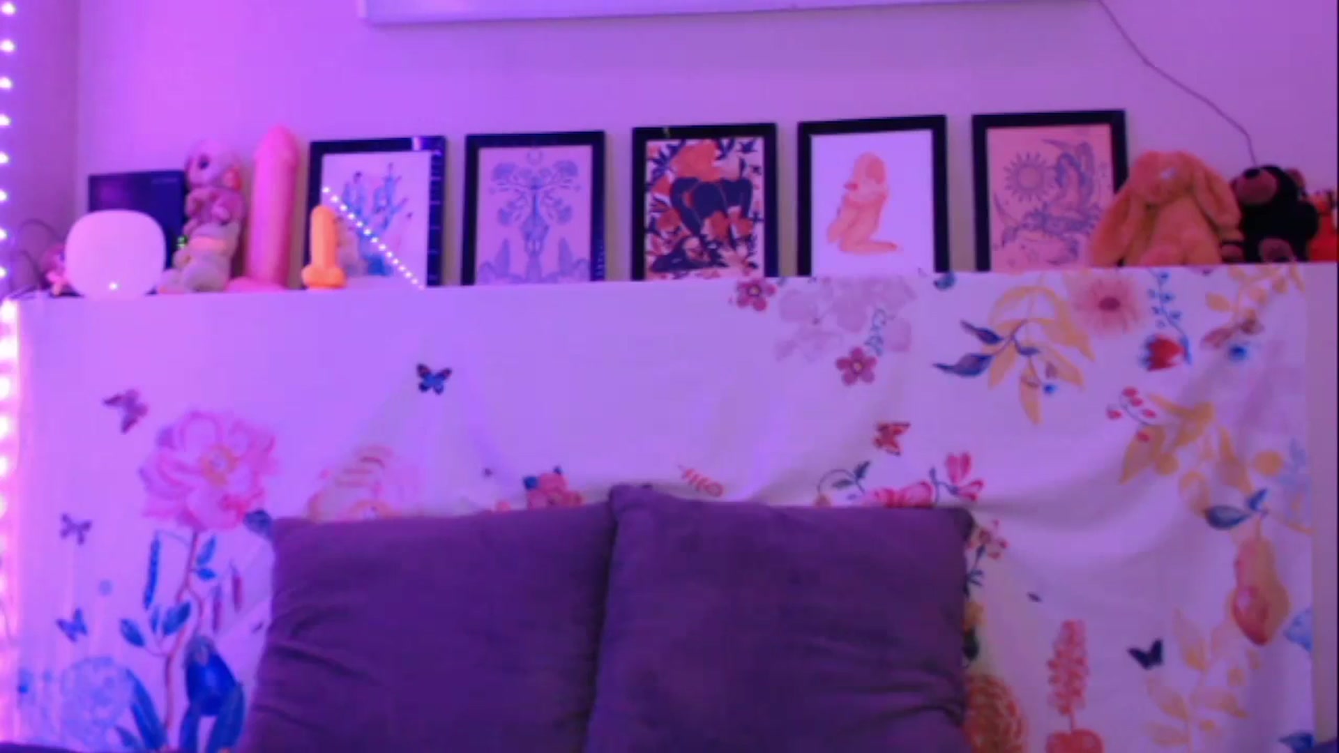 Gallery image thumbnail from RadiantLacy's myfreecams stream on, 01/08/2024, 11:20 image 12 of 20