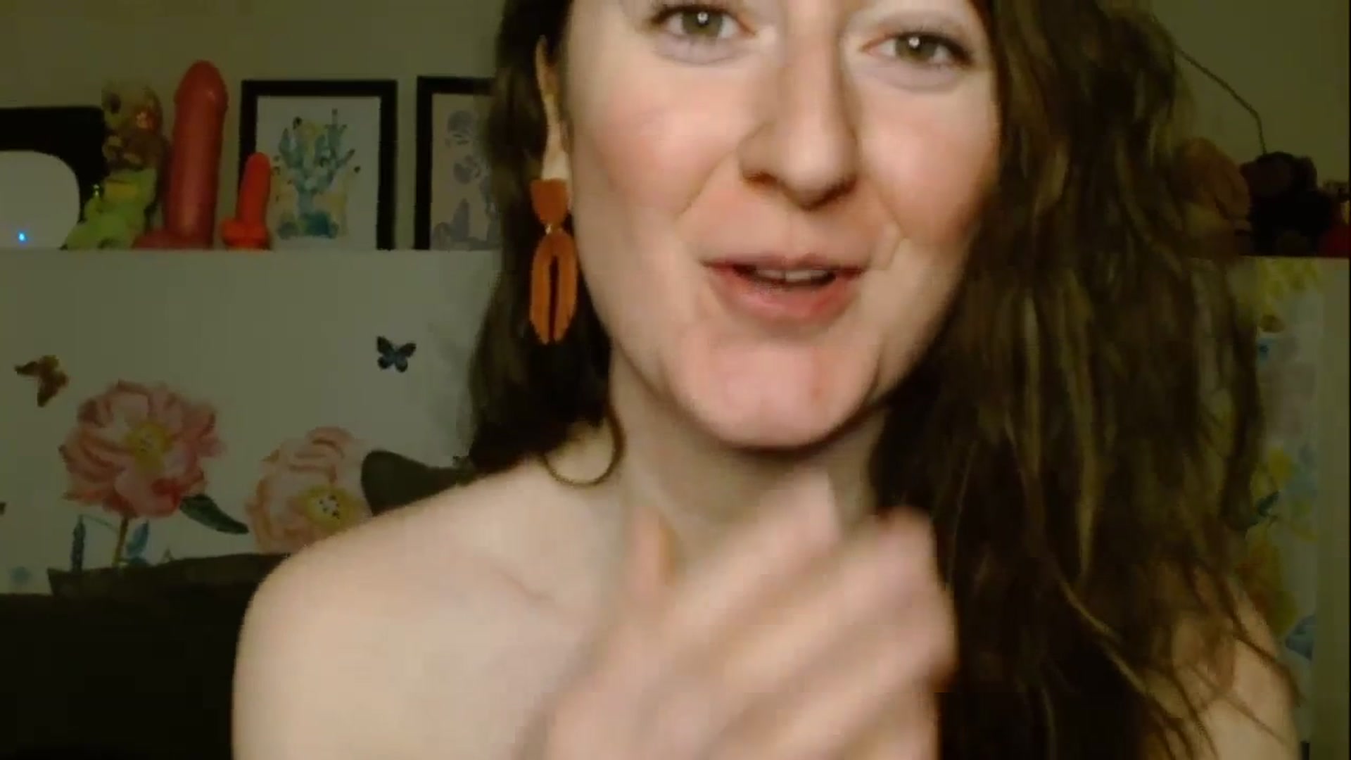 Gallery image thumbnail from RadiantLacy's myfreecams stream on, 01/10/2024, 12:32 image 10 of 20