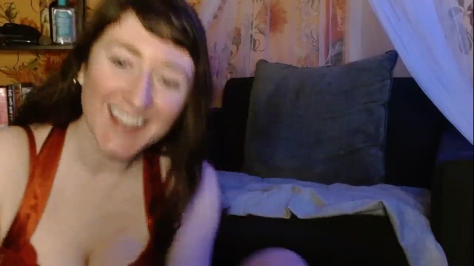 Gallery image thumbnail from RadiantLacy's myfreecams stream on, 01/24/2024, 09:03 image 7 of 20