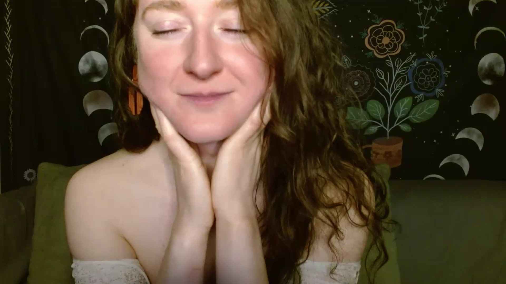 Gallery image thumbnail from RadiantLacy's myfreecams stream on, 03/06/2024, 08:39 image 14 of 20