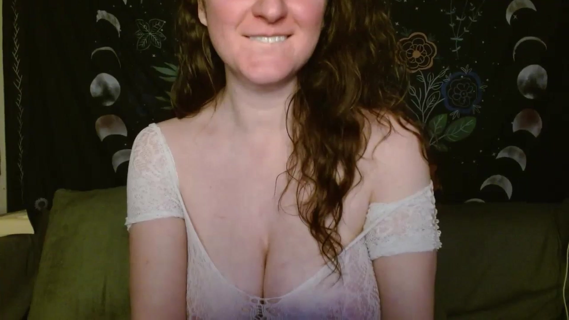 Gallery image thumbnail from RadiantLacy's myfreecams stream on, 03/06/2024, 12:36 image 8 of 20