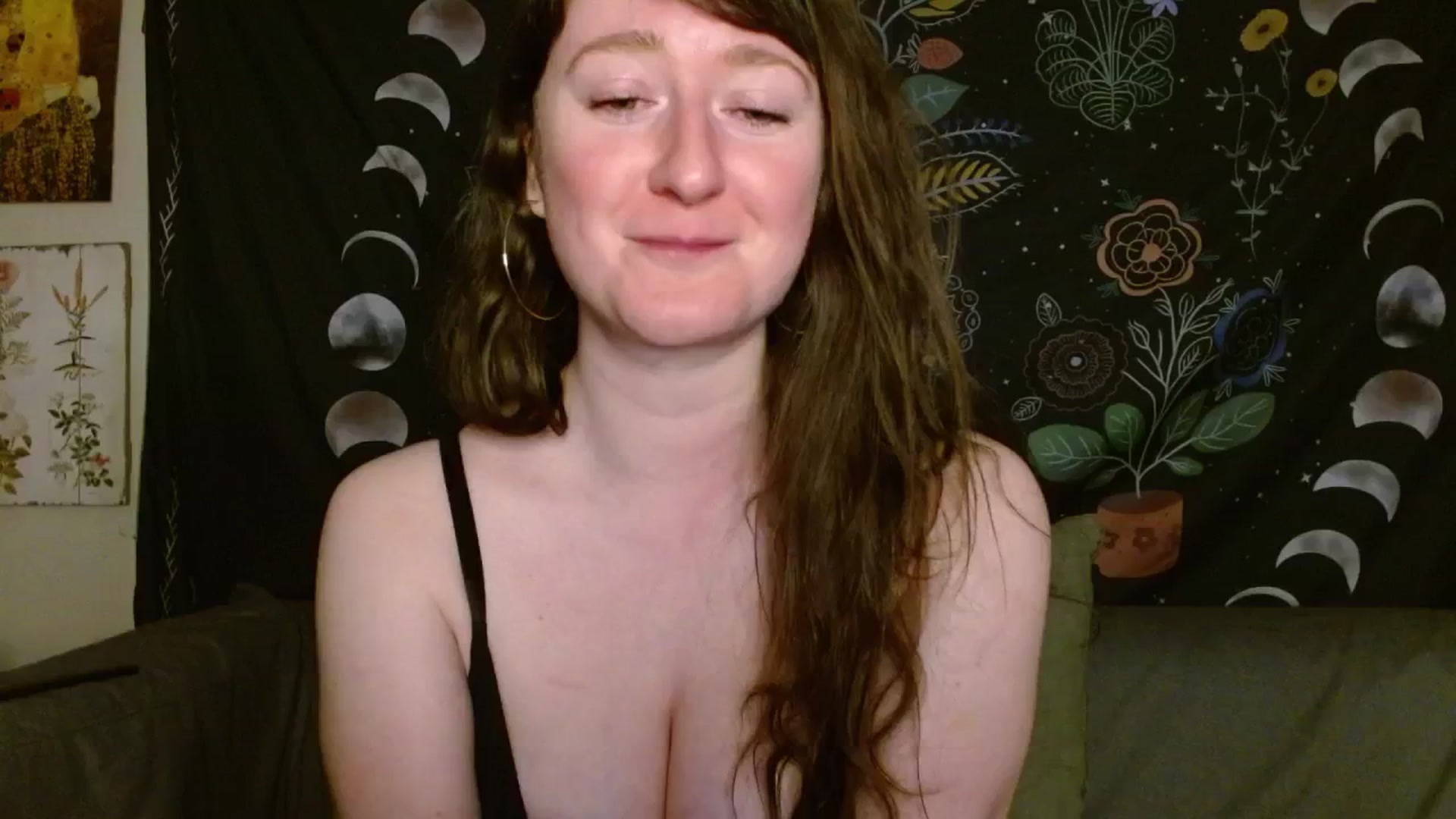 Gallery image thumbnail from RadiantLacy's myfreecams stream on, 03/15/2024, 14:45 image 1 of 20