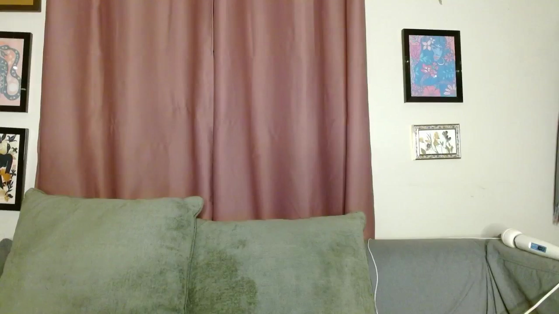 Gallery image thumbnail from RadiantLacy's myfreecams stream on, 05/16/2024, 10:16 image 3 of 20