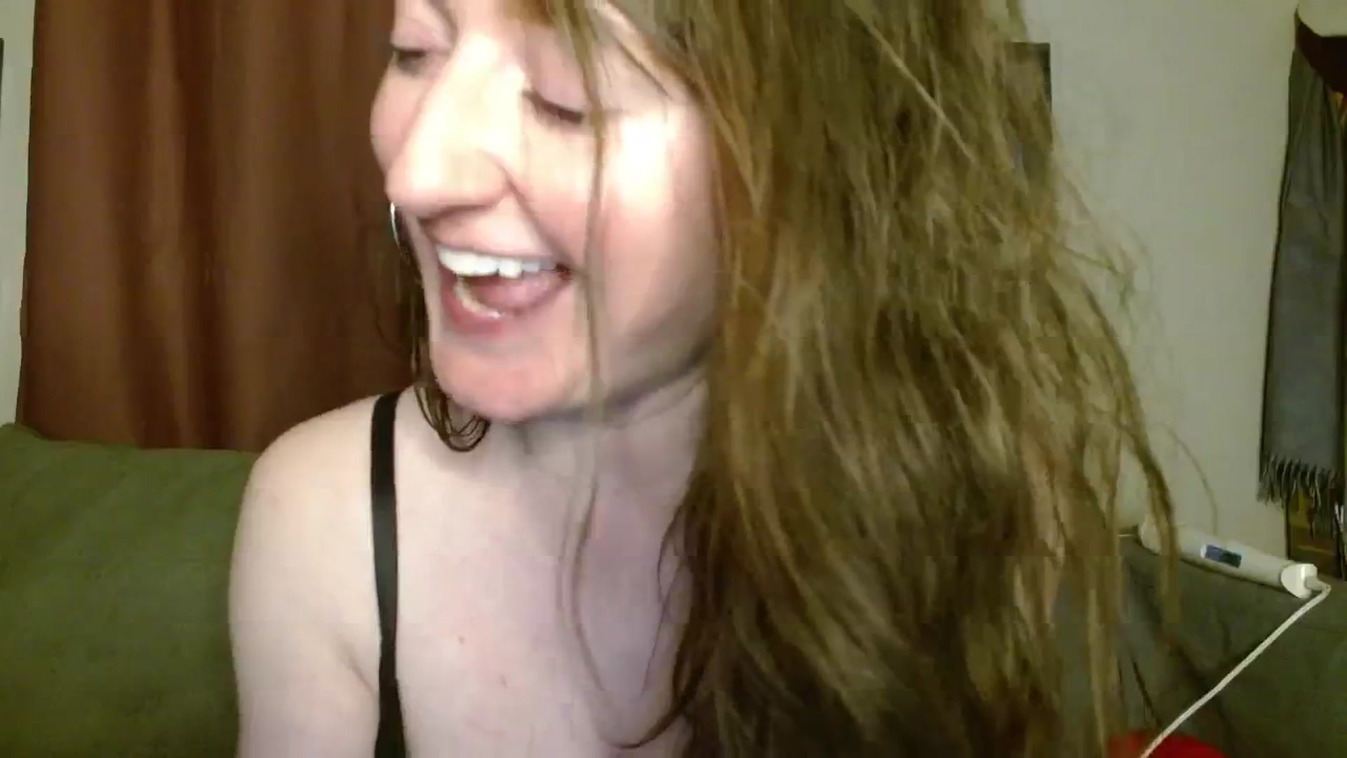 Gallery image thumbnail from RadiantLacy's myfreecams stream on, 05/16/2024, 10:16 image 12 of 20