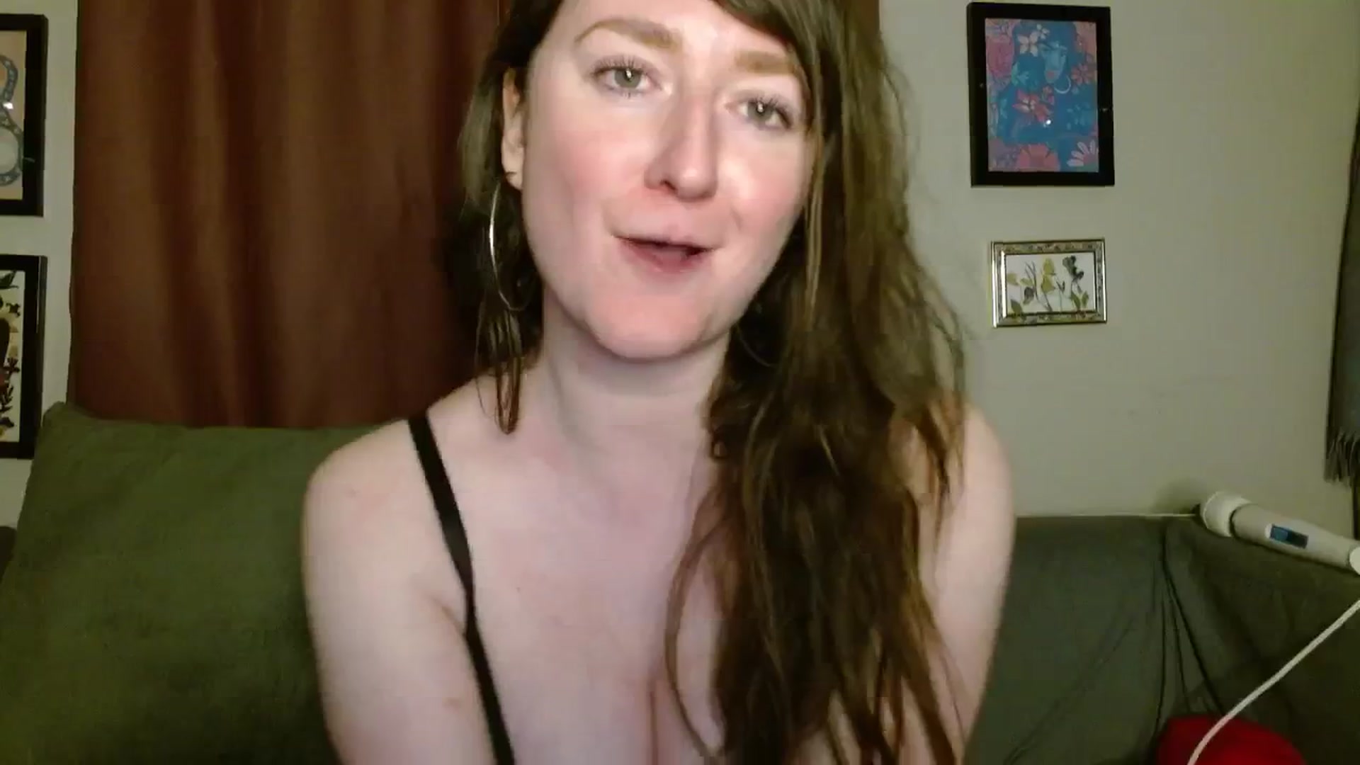 Gallery image thumbnail from RadiantLacy's myfreecams stream on, 05/16/2024, 10:16 image 18 of 20