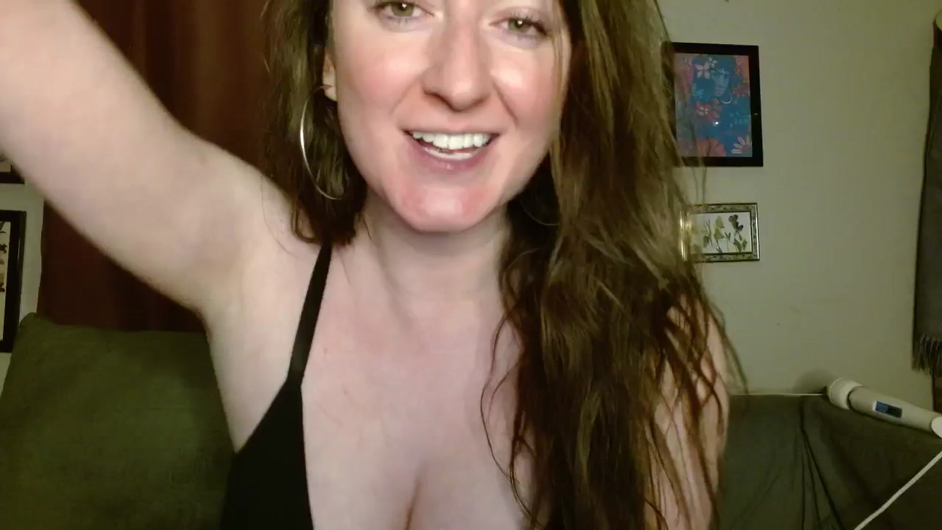 Gallery image thumbnail from RadiantLacy's myfreecams stream on, 05/16/2024, 10:16 image 5 of 20